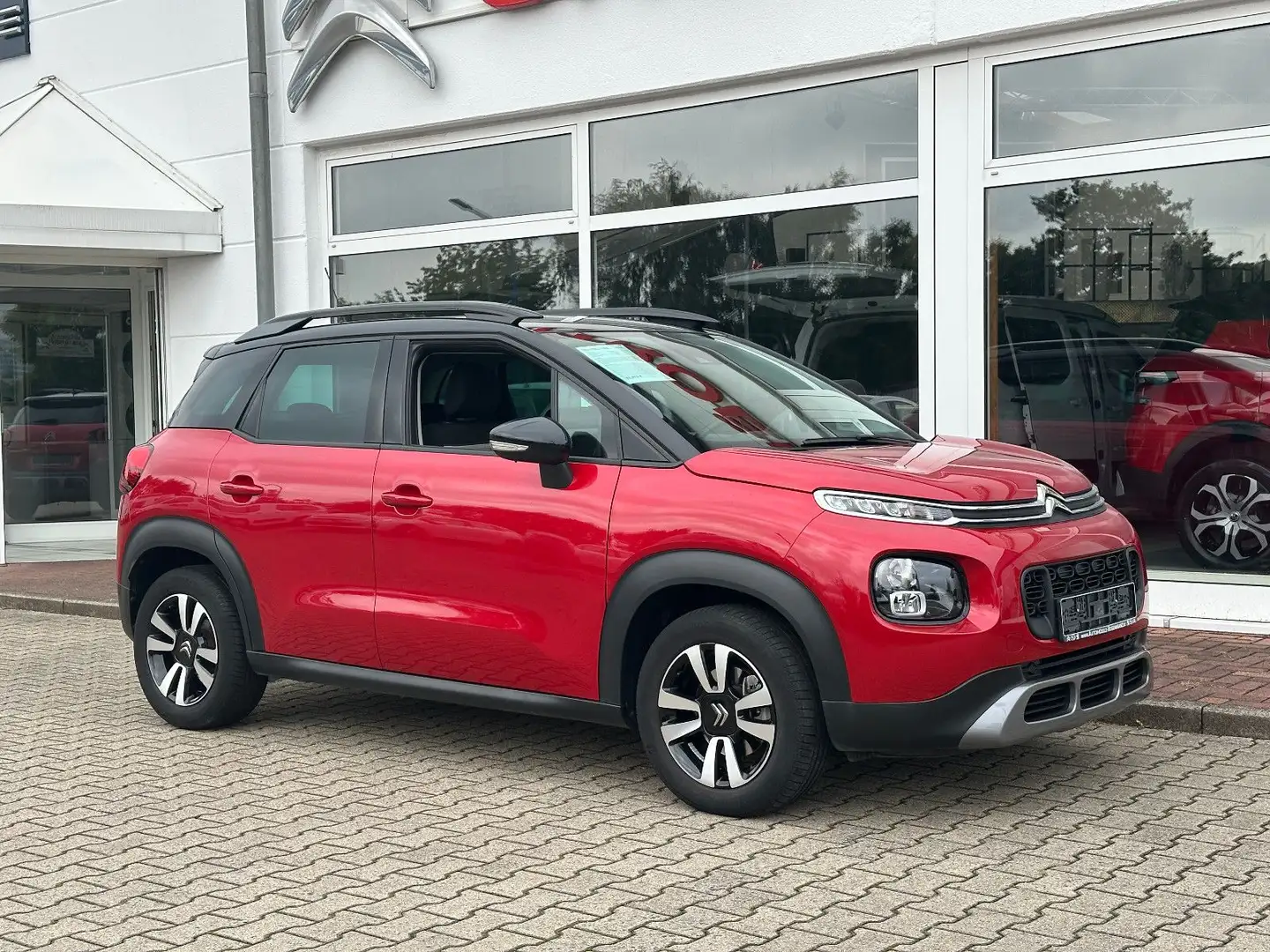 Citroen C3 Aircross PT130 Shine EAT6 | Navi - SH Rot - 1