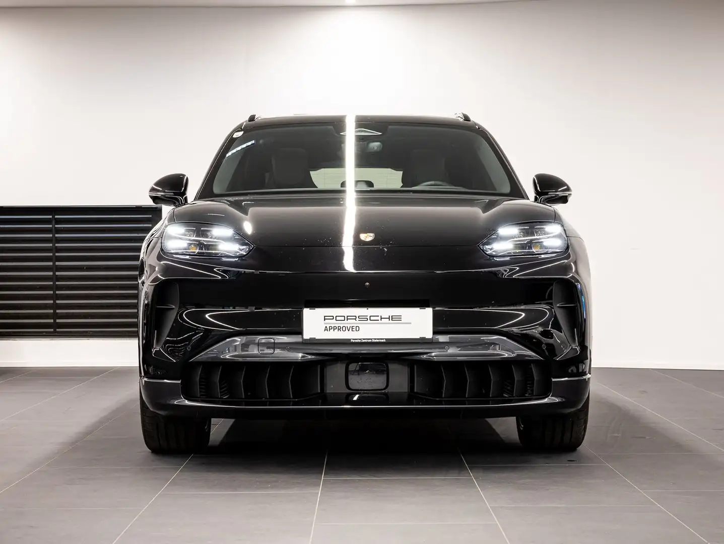 Porsche Cayenne Schwarz - 2