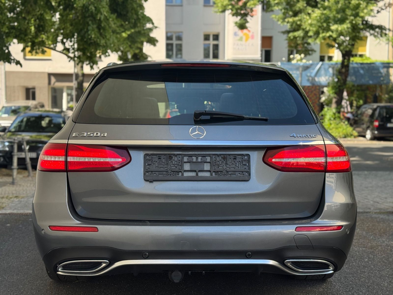 Mercedes-Benz E 350 d 4Matic AMG Line/PANO/ACC/WIDESCREEN/LED — photo 12