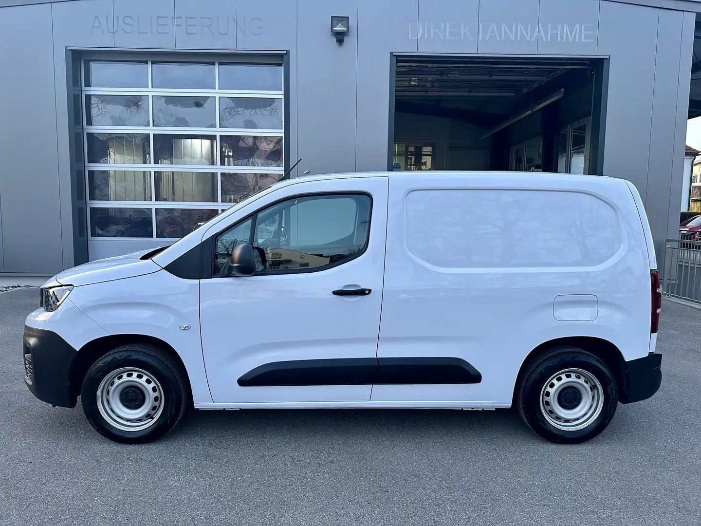Peugeot Partner Partner 1.2 Puretech 110 L1, WR, AHK Blanc - 2
