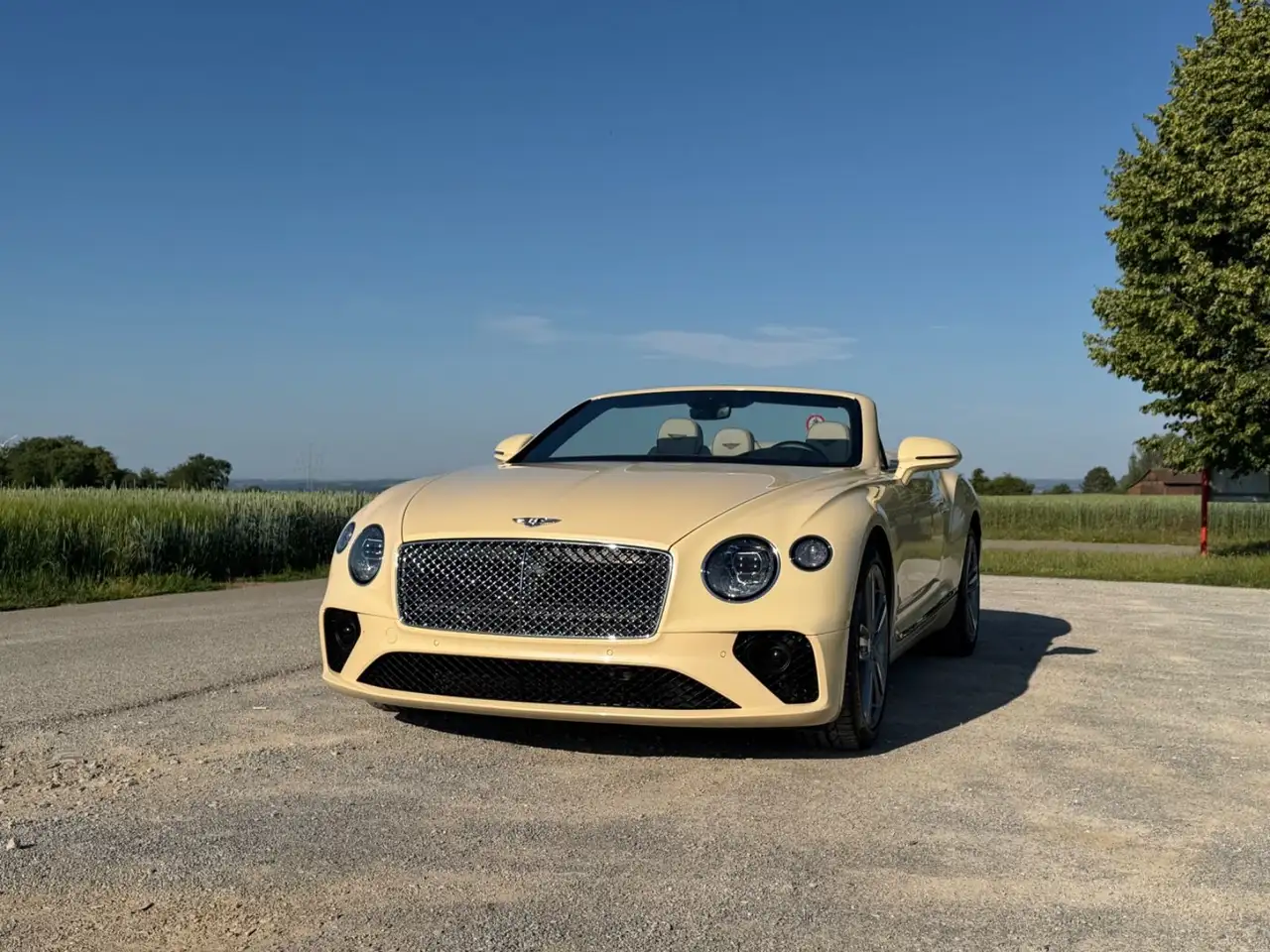 Bentley Continental GTC 2024