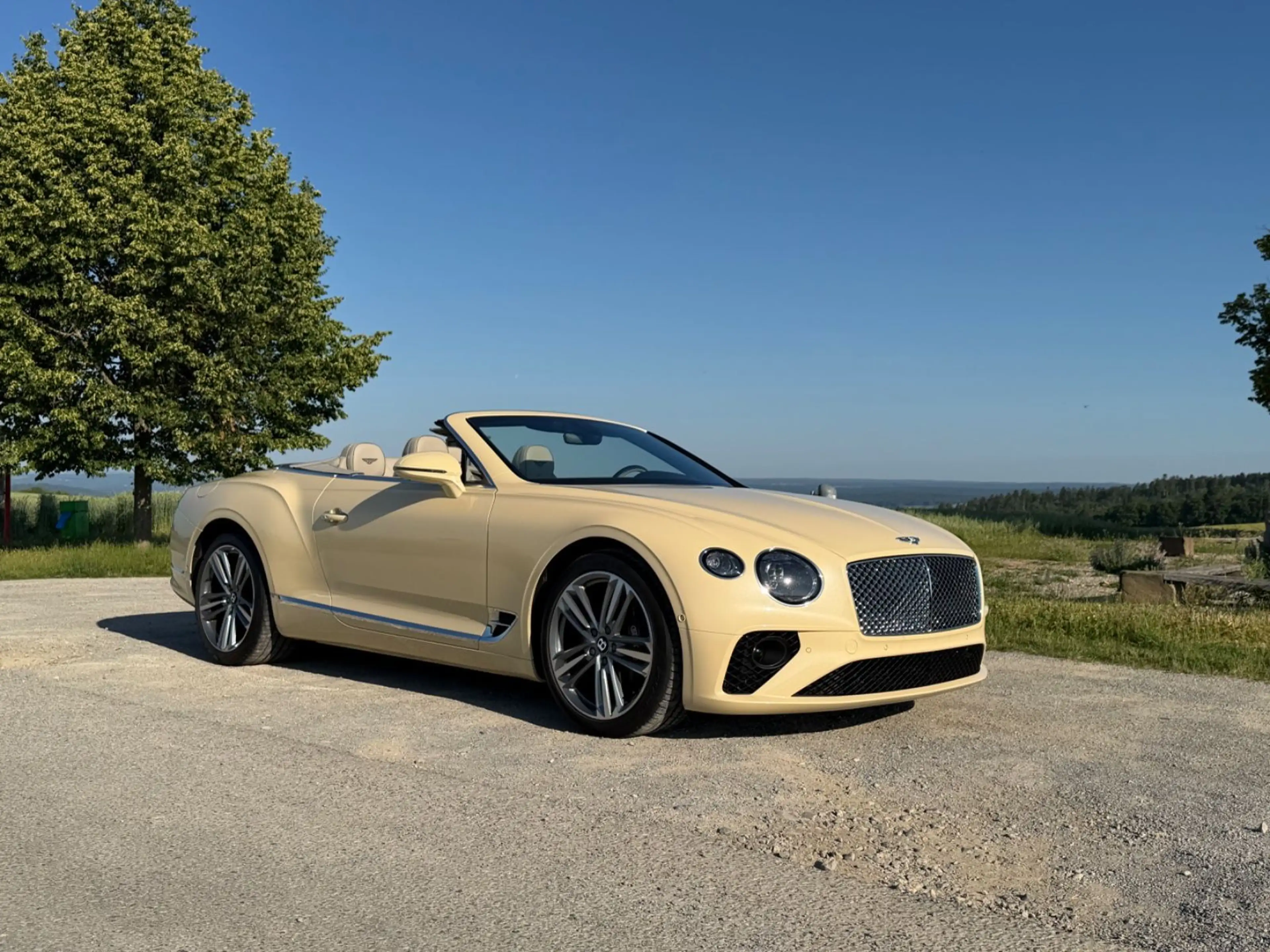 Bentley Continental GTC Rot. Display Naim Nachtsicht HUD