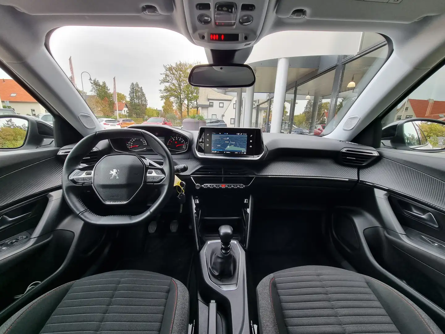 Peugeot 2008 1.2 PureTech 100 Active | Distr. nieuw | Top onder Weiß - 2