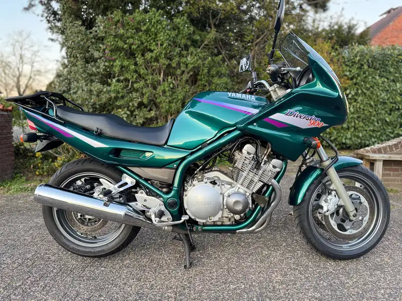Yamaha XJ 900