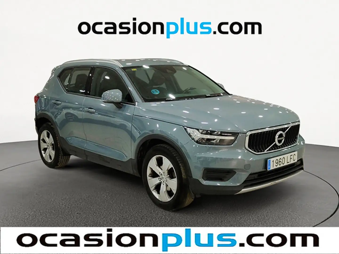 Volvo XC40 D3 Business Plus Aut. Gris - 2