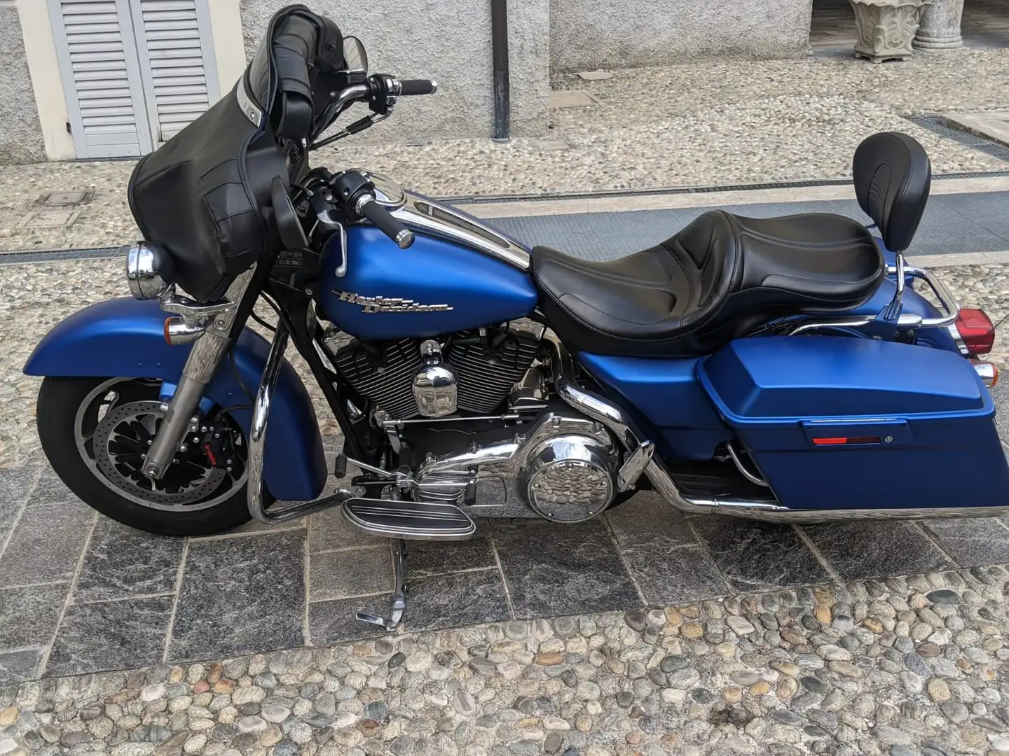 Harley-Davidson Street Glide Blauw - 2