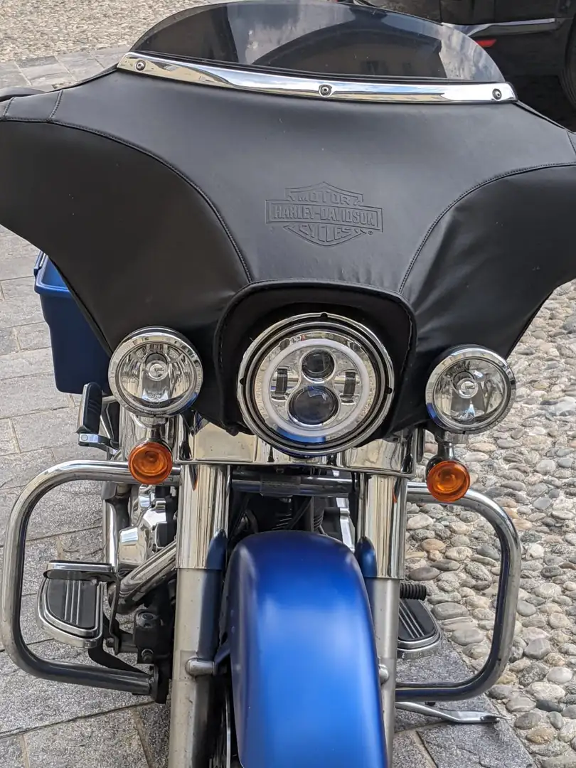 Harley-Davidson Street Glide Blauw - 1