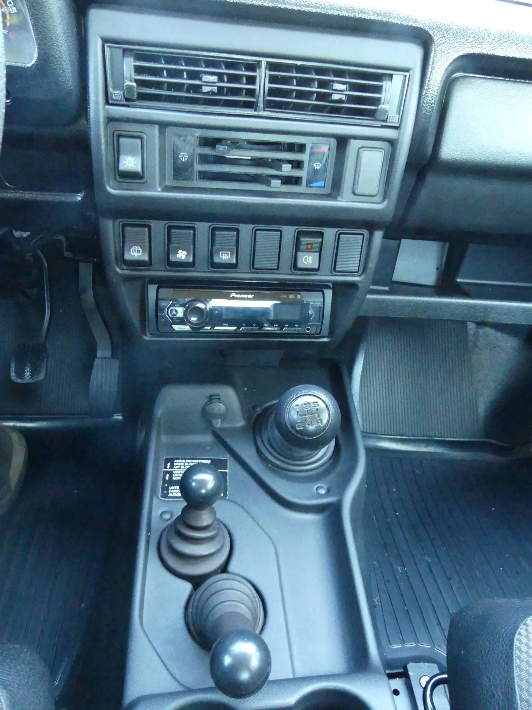 Lada Niva 4x4, Dotz, AHK, Gepflegt — photo 13