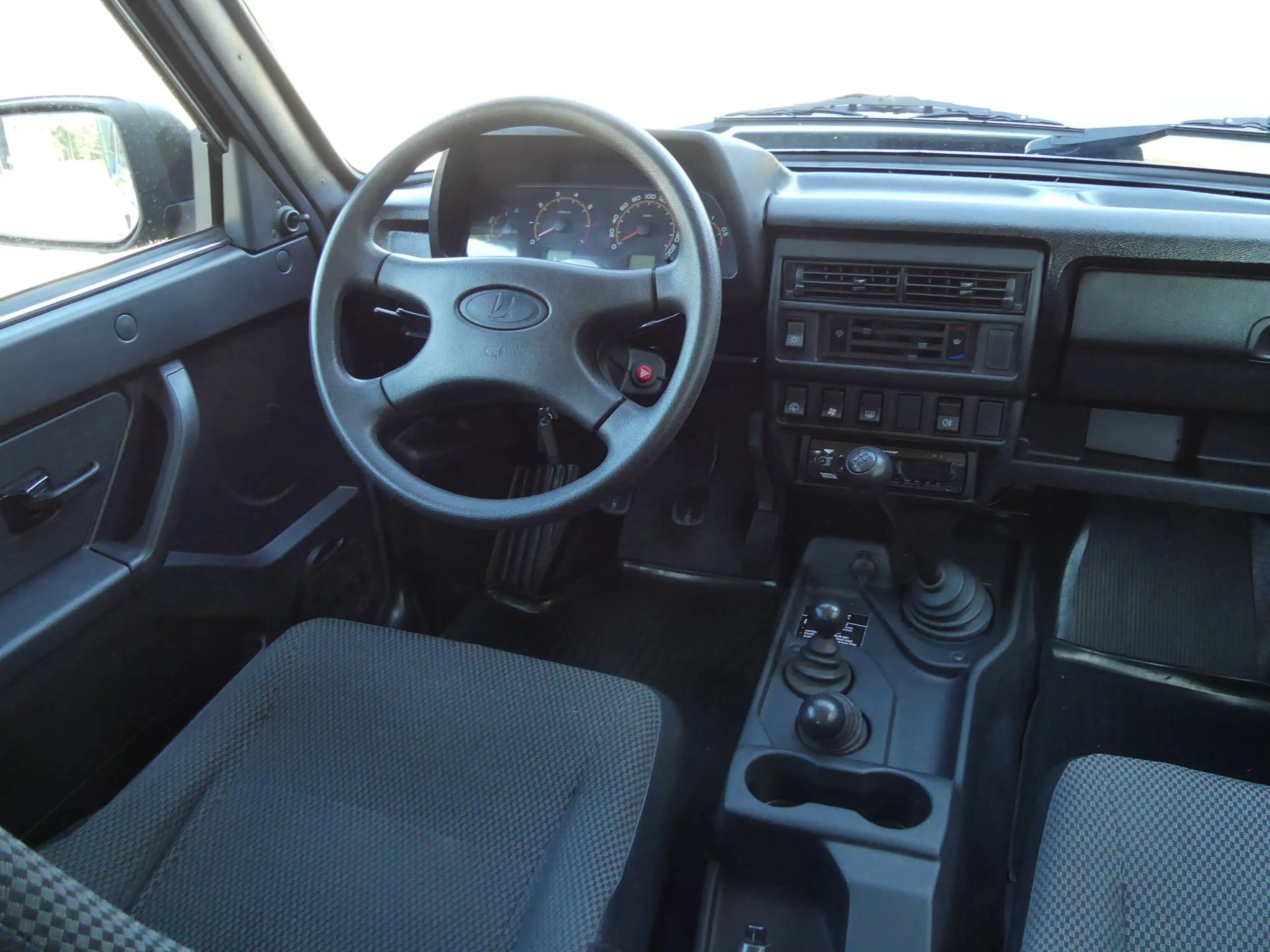Lada Niva 4x4, Dotz, AHK, Gepflegt — photo 11