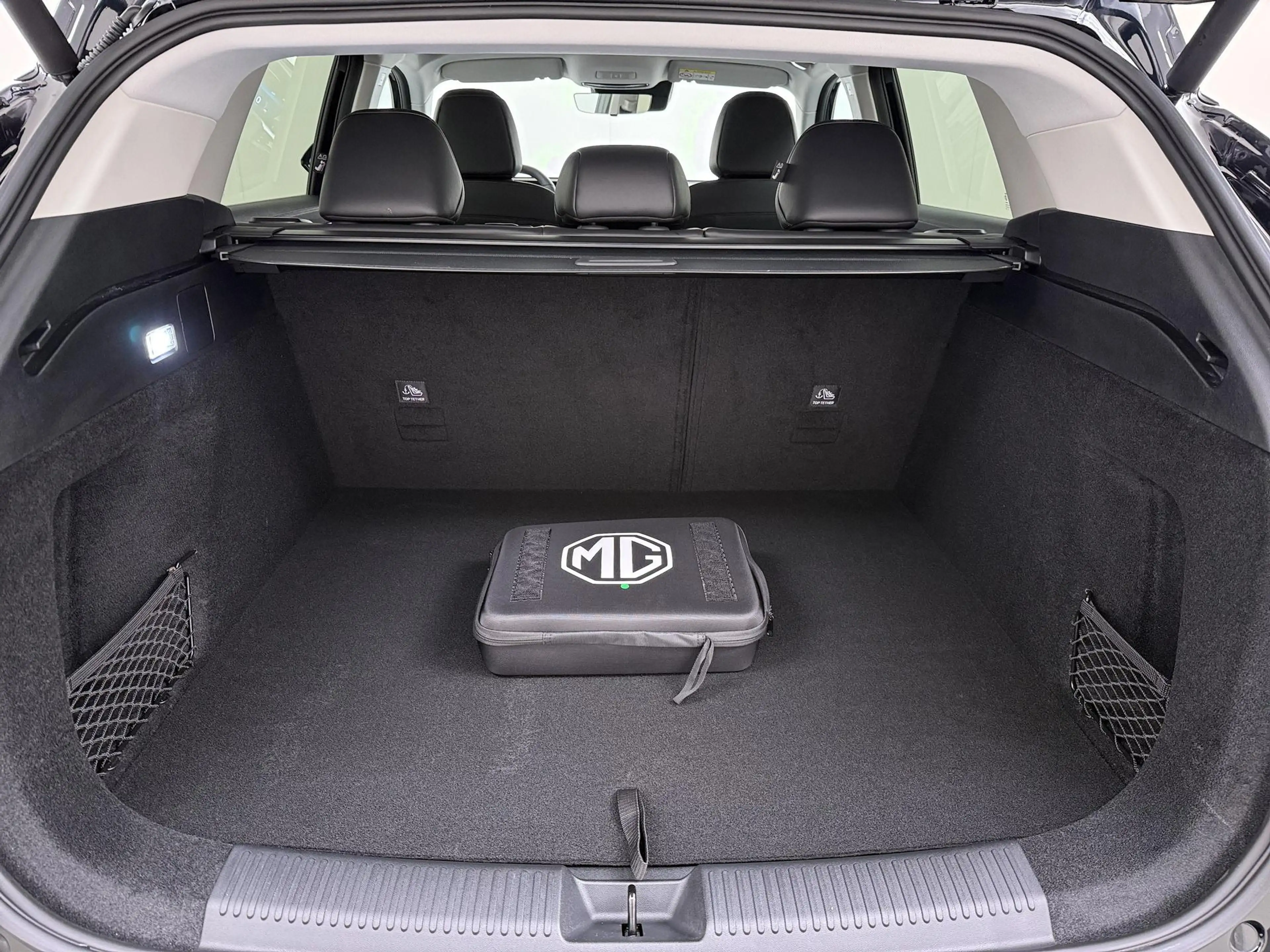 MG HS MG PHEV 1.5 Luxury VAN: € 39.900- VOOR: € 33.330,- — photo 11