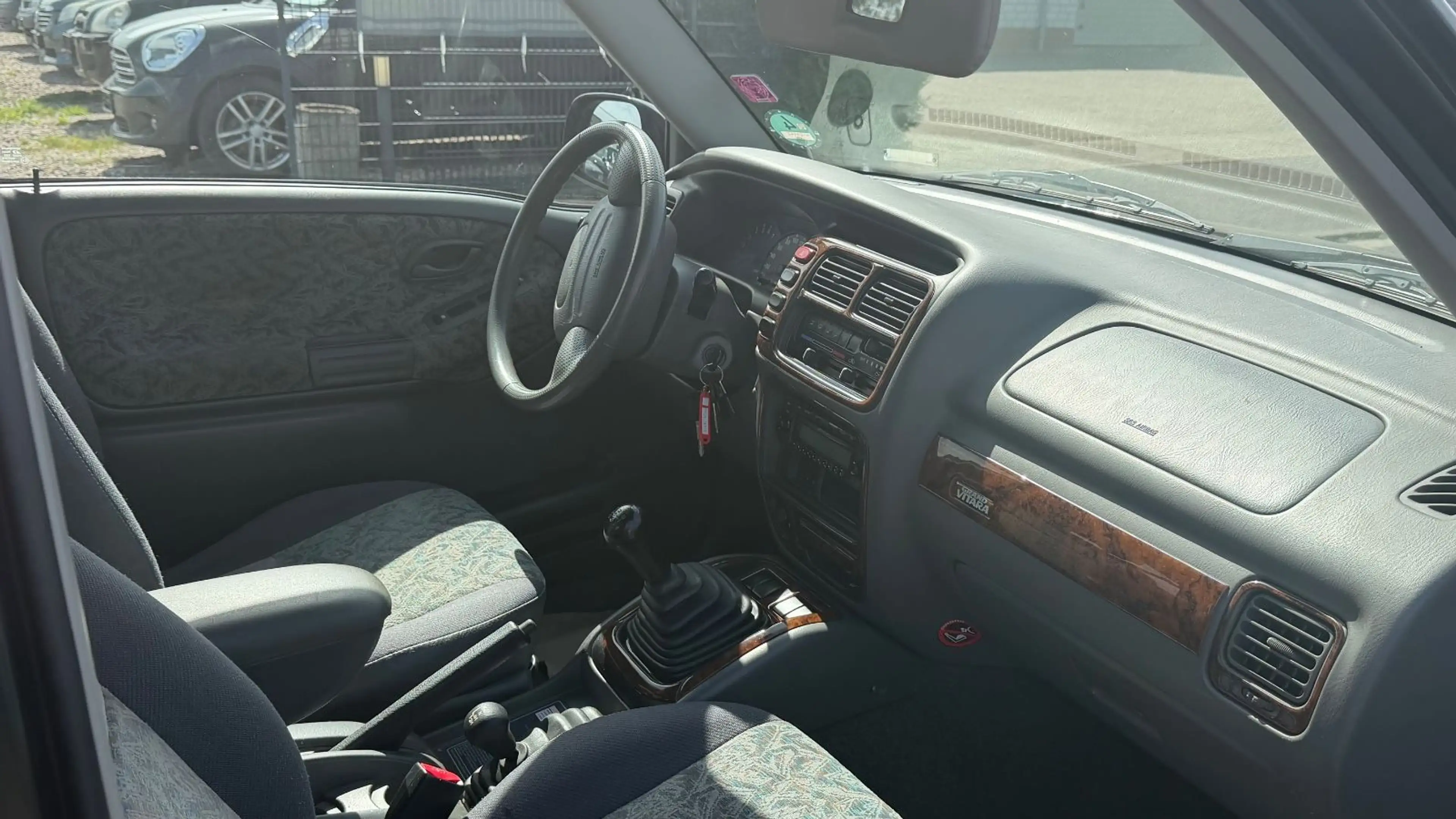 Suzuki Grand Vitara 1.6 Cabrio Club Scout(1HAND ALLRAD) — photo 12