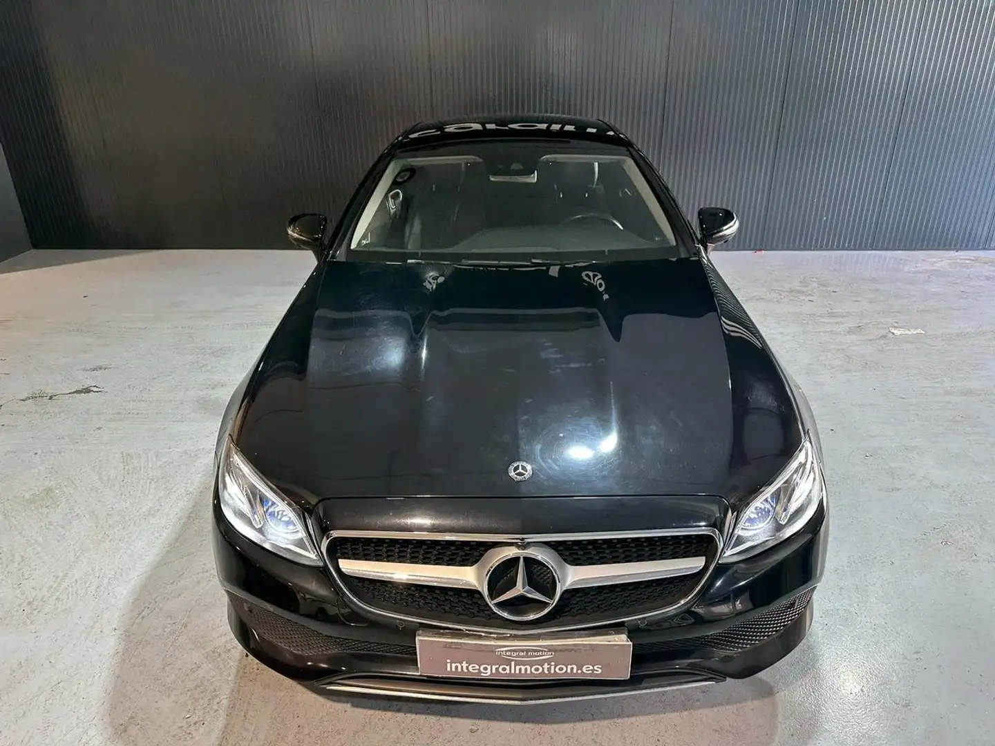 Mercedes-Benz E 220 Coupé d Negro - 2
