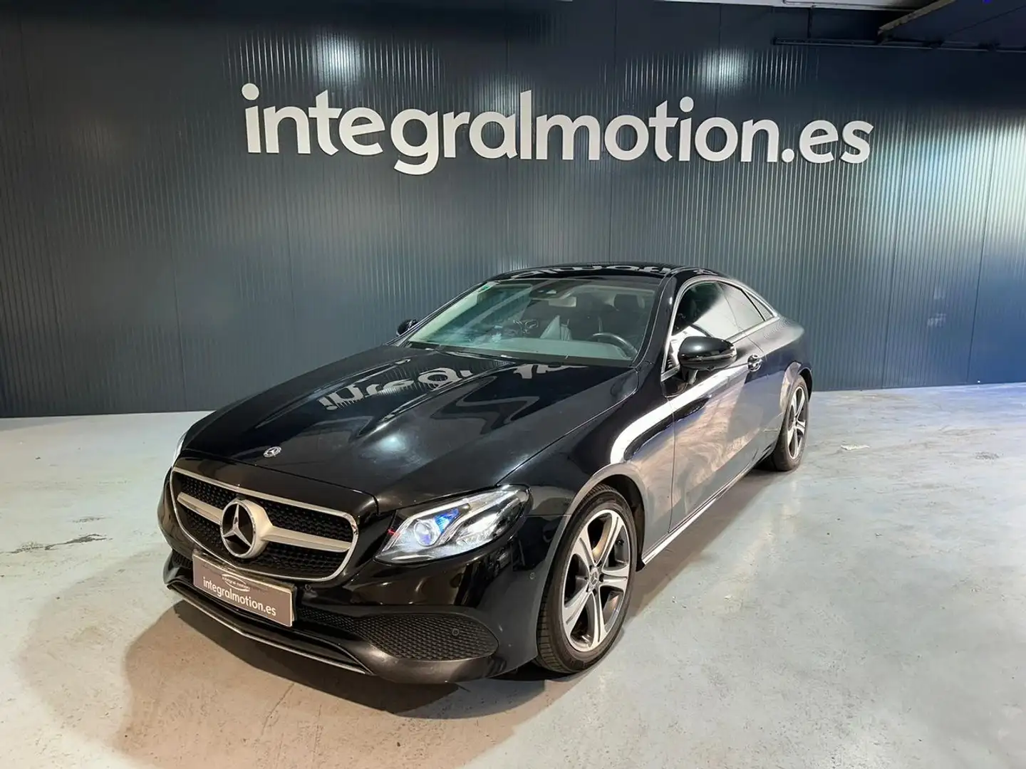 Mercedes-Benz E 220 Coupé d Negro - 1