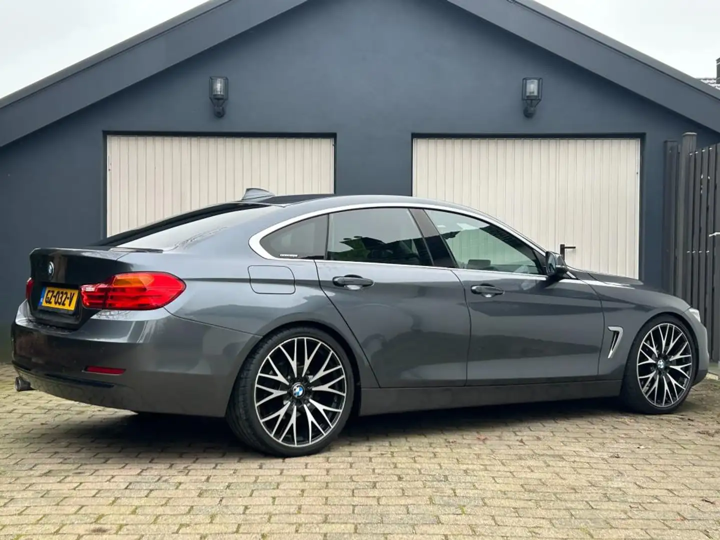 BMW 420 4-serie Gran Coupé 420d Corporate Lease High Execu Šedá - 2