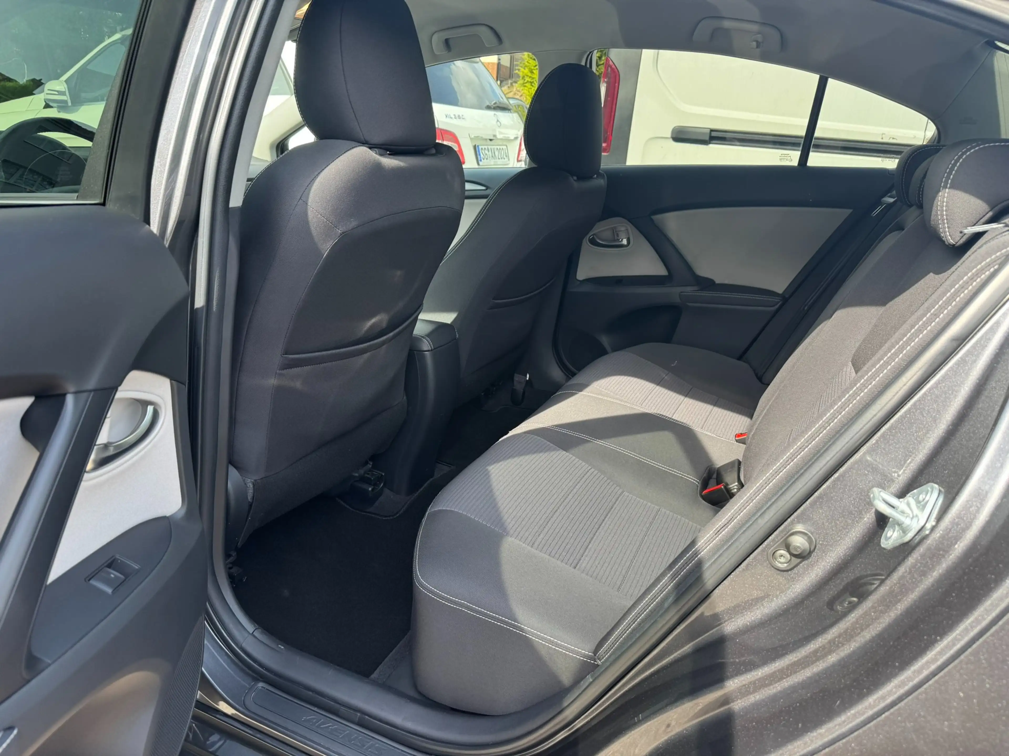 Toyota Avensis Business Edition/1.Hand/1.8/Navi/Kamera — photo 15