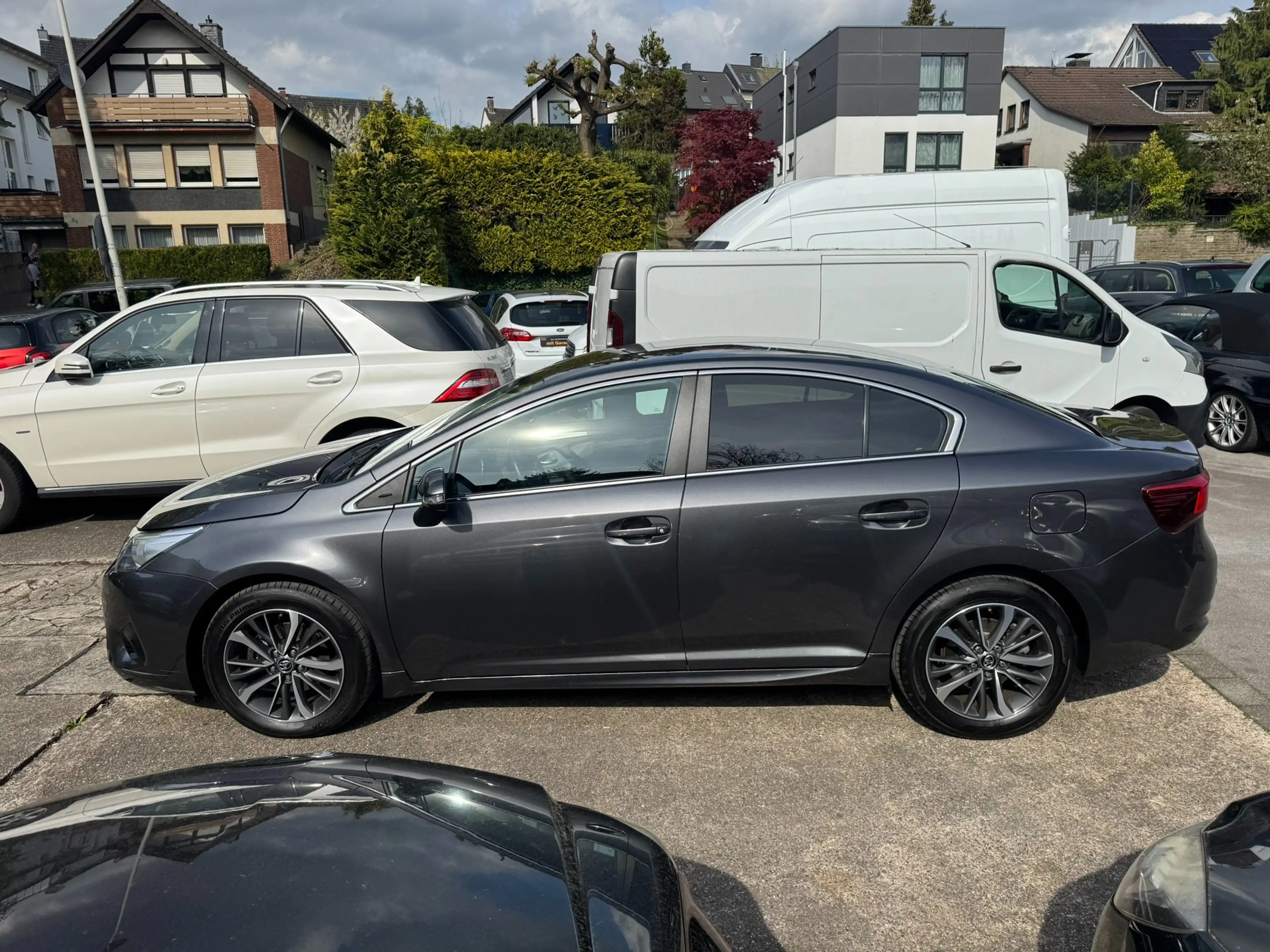 Toyota Avensis Business Edition/1.Hand/1.8/Navi/Kamera — photo 5