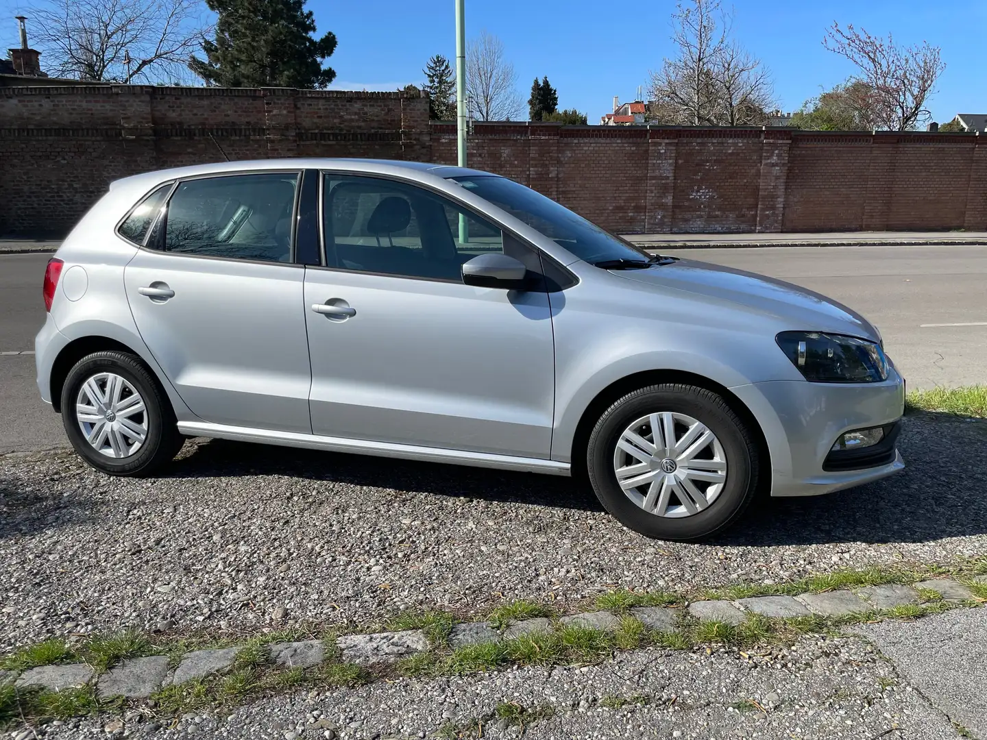 Volkswagen Polo Polo Austria 1,0Austria Silber - 1