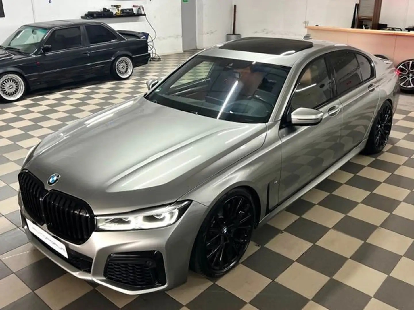 BMW 730 d M Sport Gris - 2