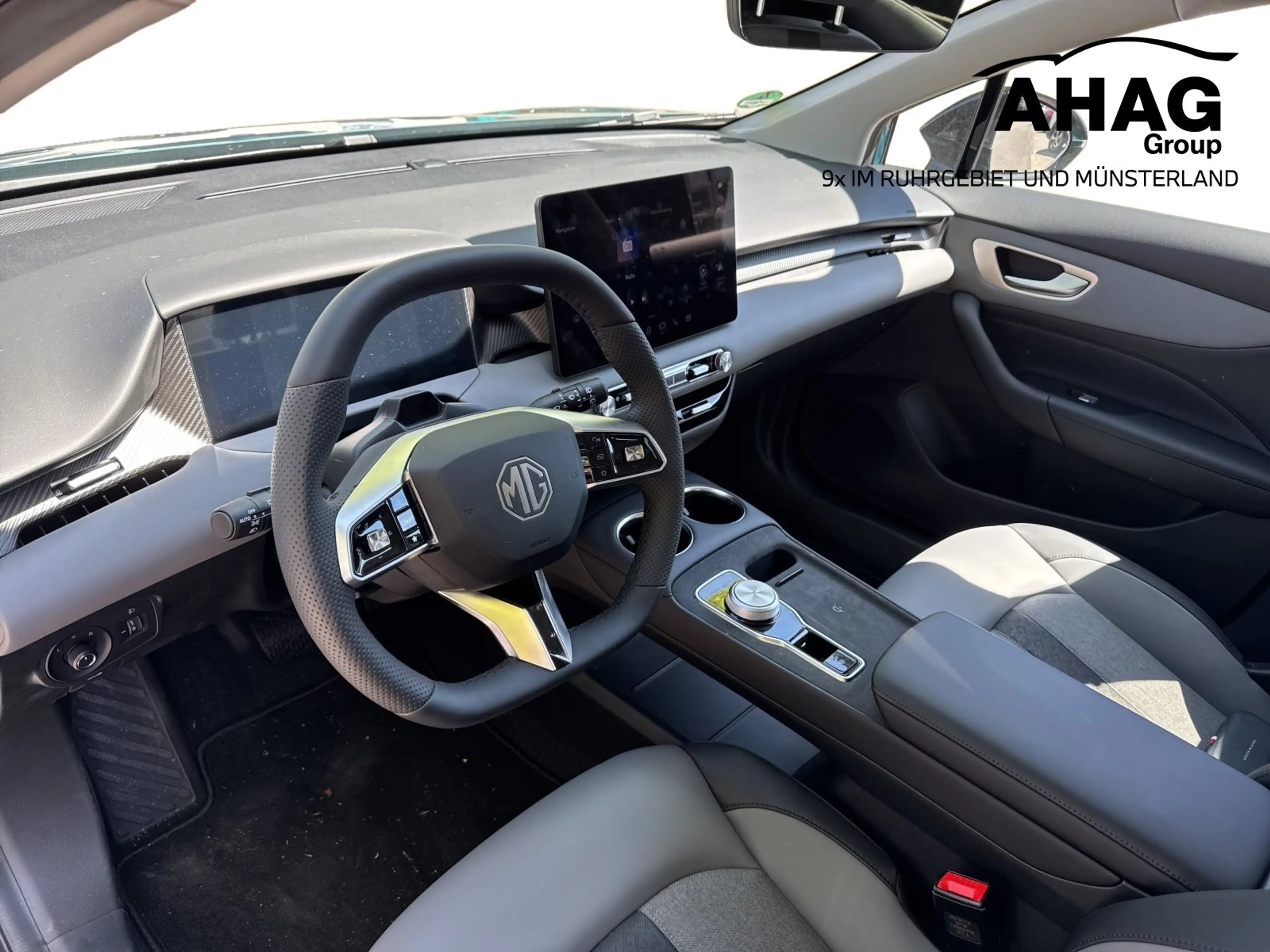 MG MG4 EV 64 kWh Premium — photo 8