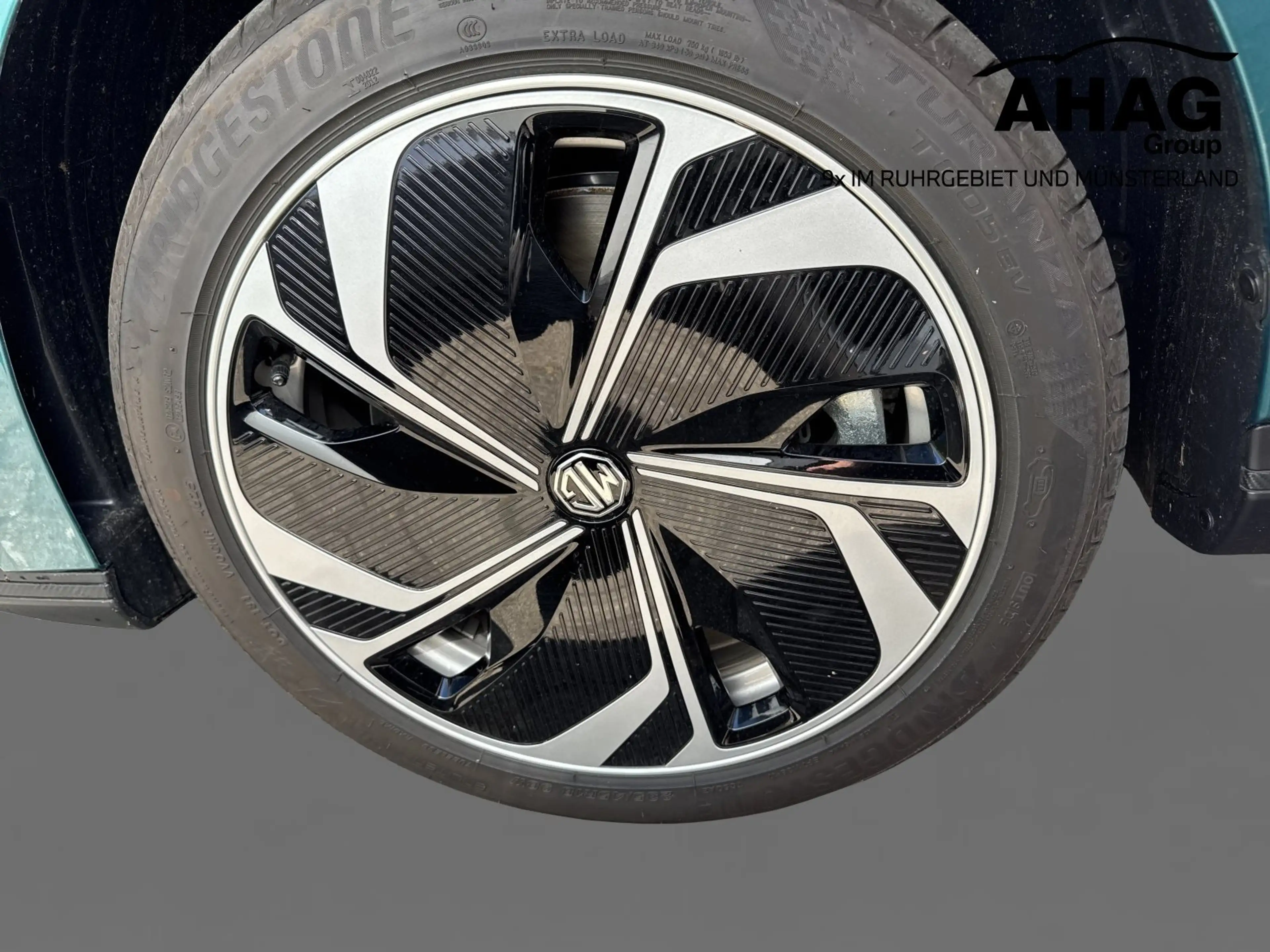 MG MG4 EV 64 kWh Premium — photo 12