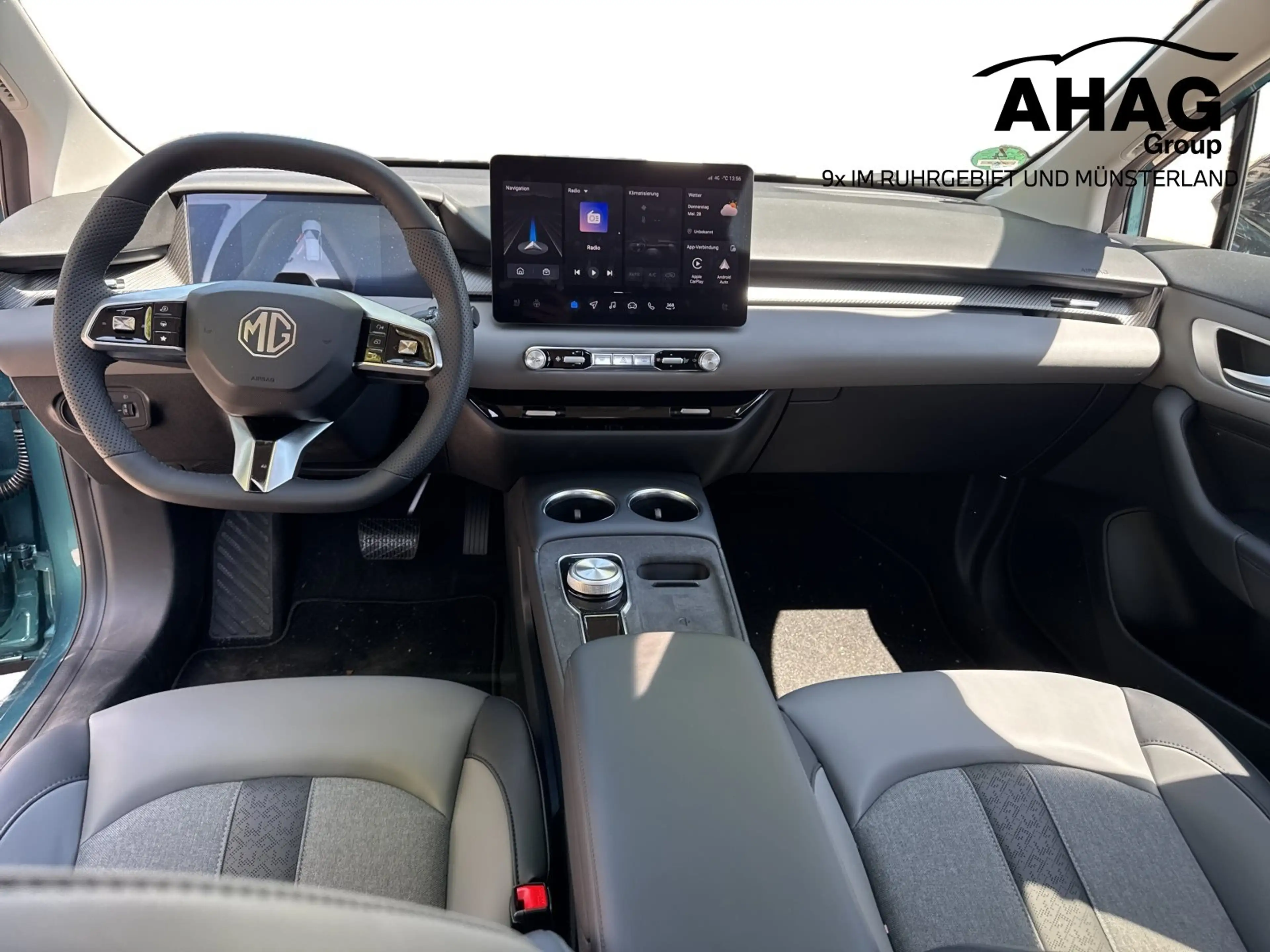 MG MG4 EV 64 kWh Premium — photo 9
