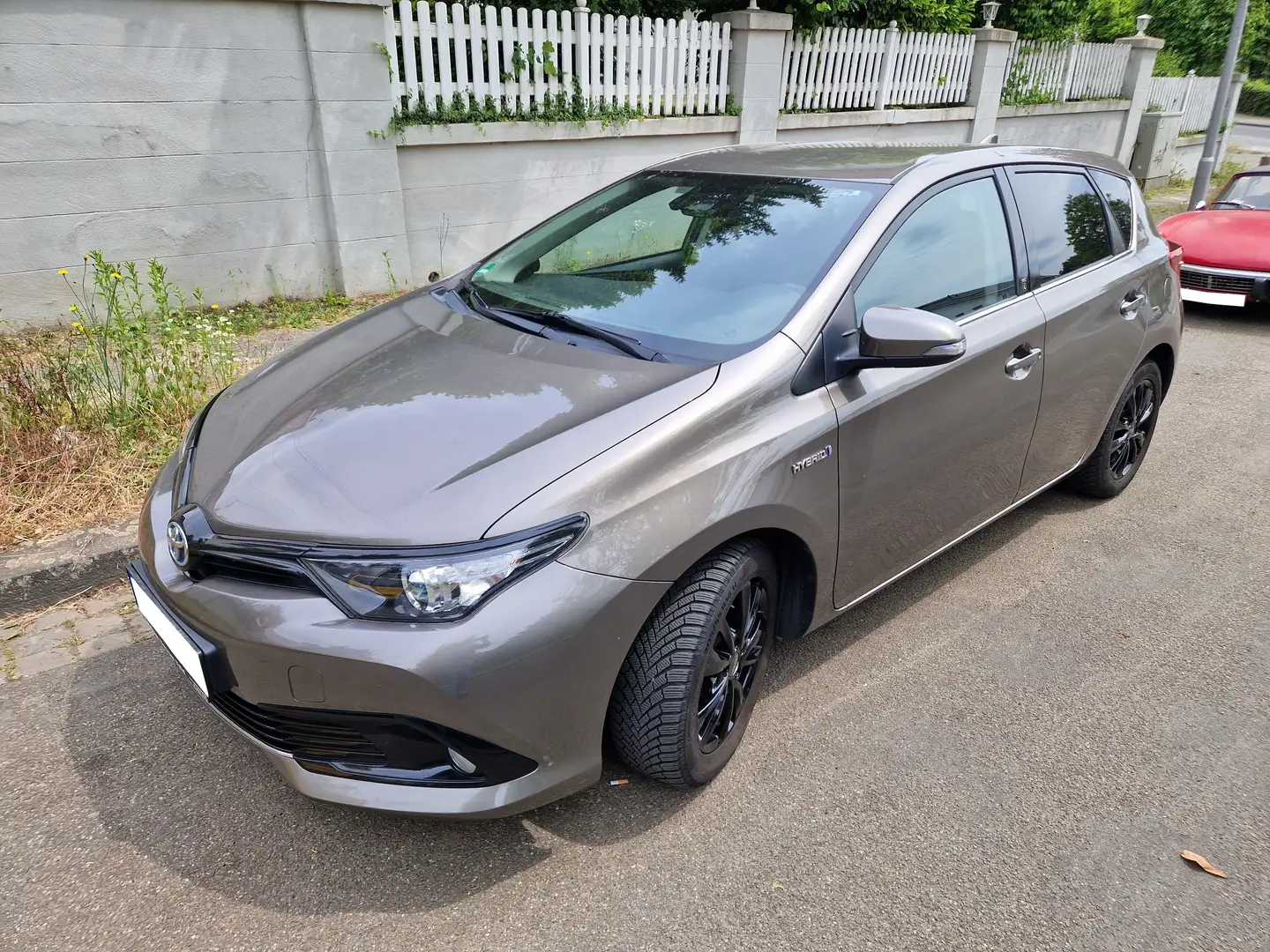 Toyota Auris Auris Hybrid 1.8 VVT-i Hybrid Automatik Team Deuts Bronz - 1