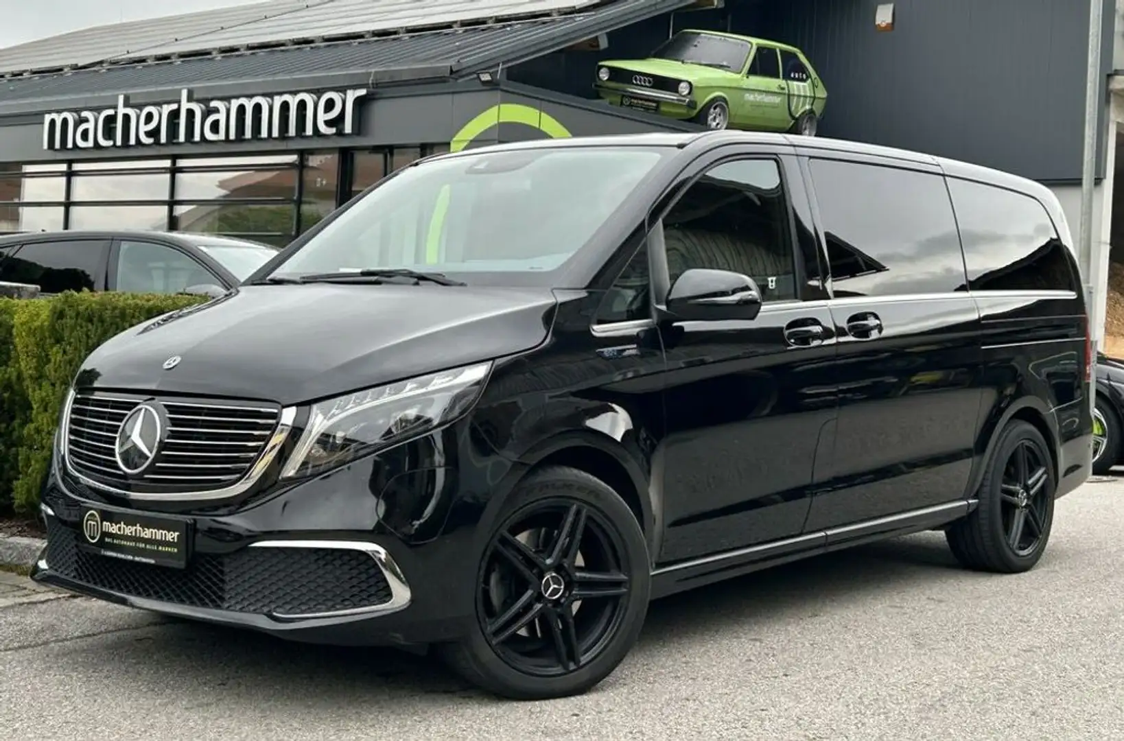 Mercedes-Benz EQV 300 Kombi lang 100kWh *LED*BURMESTER*19'' Schwarz - 1