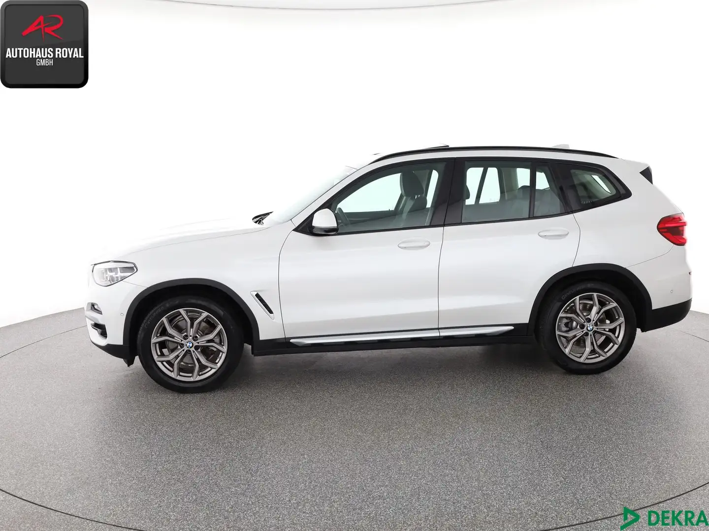 BMW X3 X3 xDrive20i X LINE SHADOW HUD,KEYLESS,PANO,AHK Weiß - 2