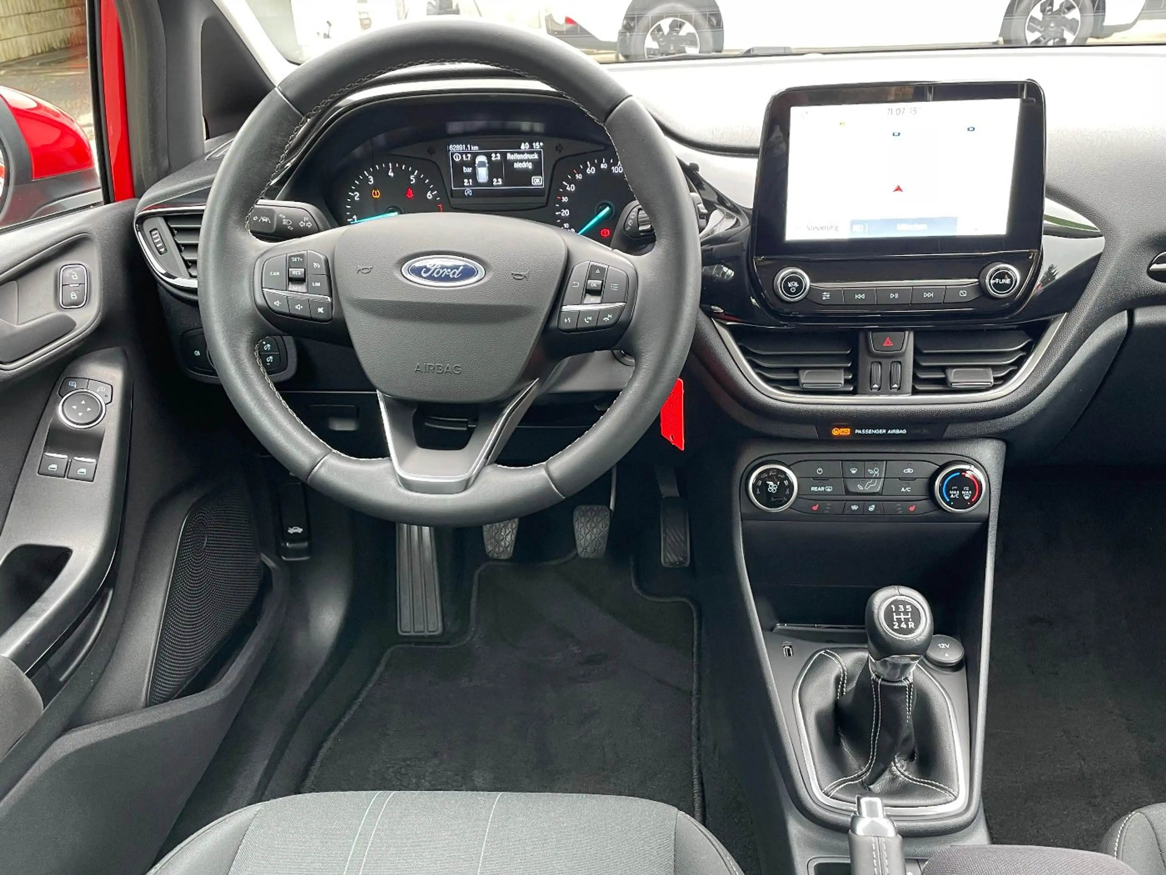 Ford Fiesta Cool & Connect 3tg Navi Tempomat PDC SHZ — photo 10