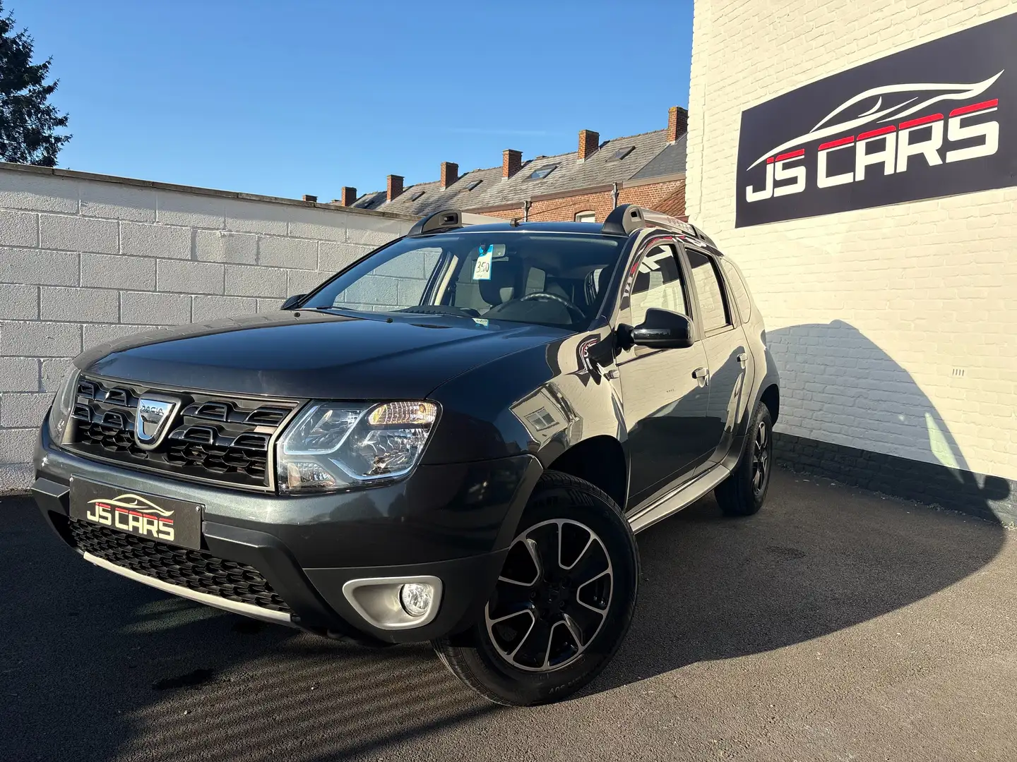 Dacia Duster 1.5 dCi 4x2 Black Shadow*GPS*AIRCO*CRUISE CONTROL* Gris - 1