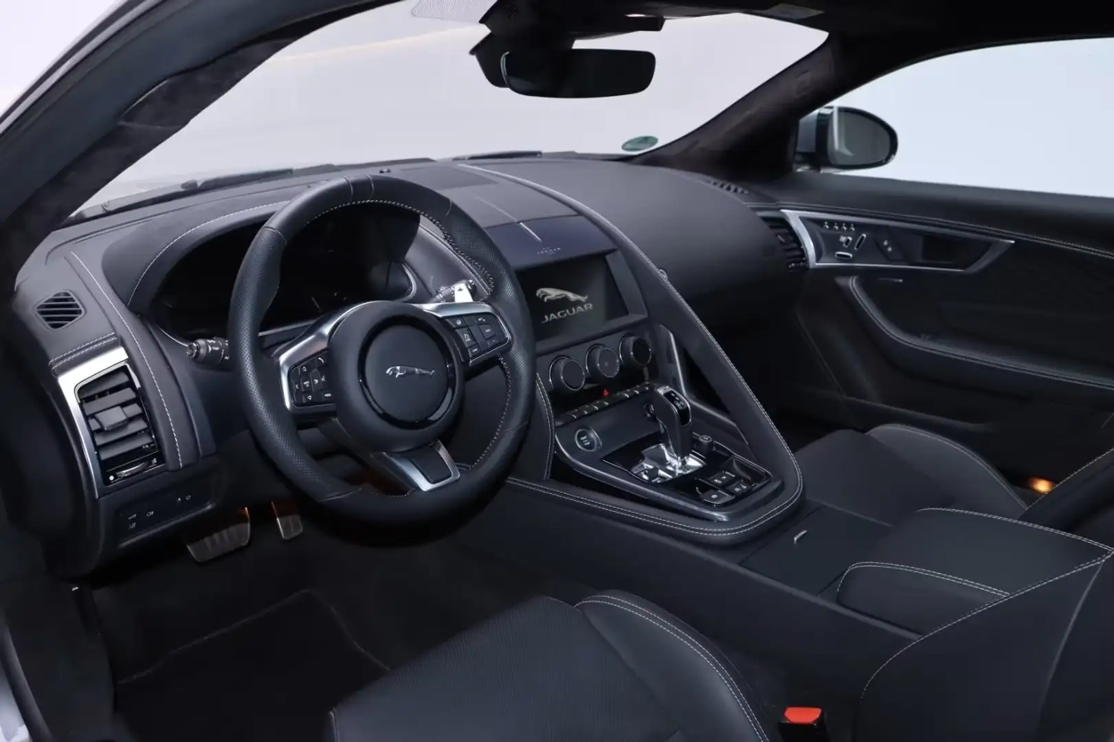 Jaguar F-Type Coupe R-Dynamic Grigio - 1