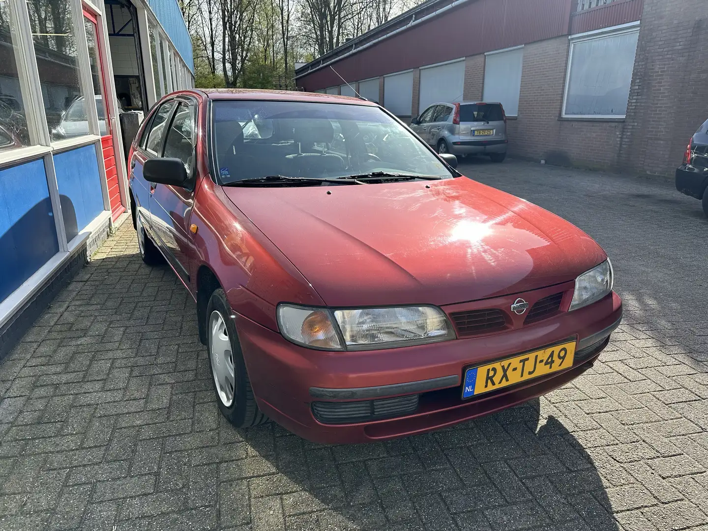 Nissan Almera 1.6 SLX Rot - 2