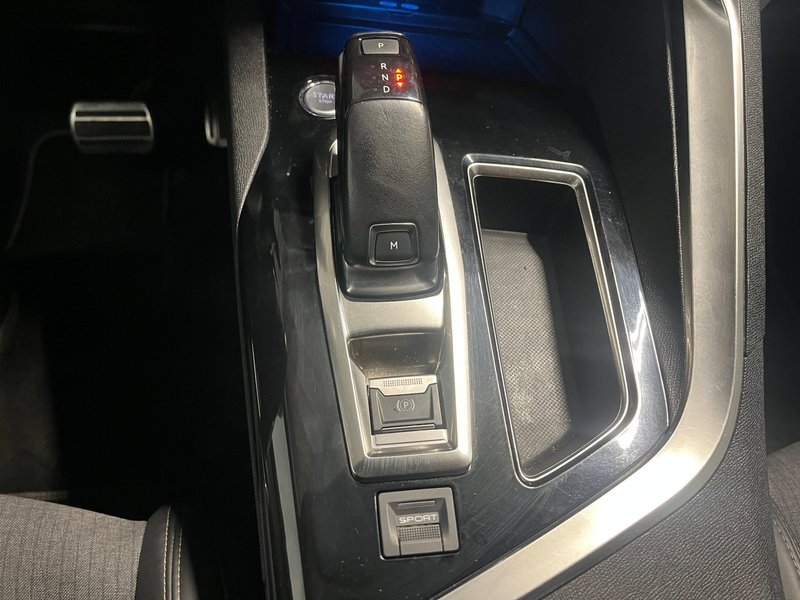 Peugeot 5008 1.6 e-THP GT-Line - BPM - Schade — photo 14