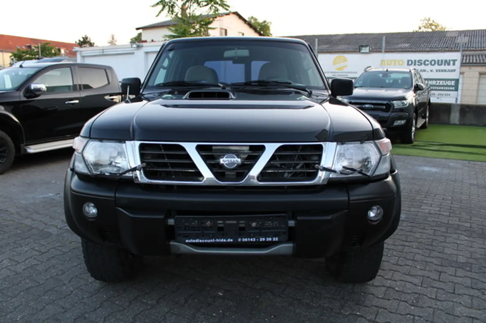 Nissan Patrol GR 3.0 *Klima* Schwarz - 2