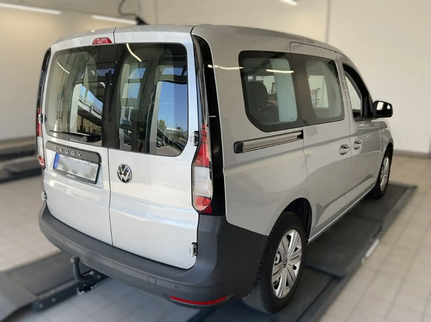 Volkswagen Caddy 1.5 TSI DSG Einparkhilfe AHK Silber - 2