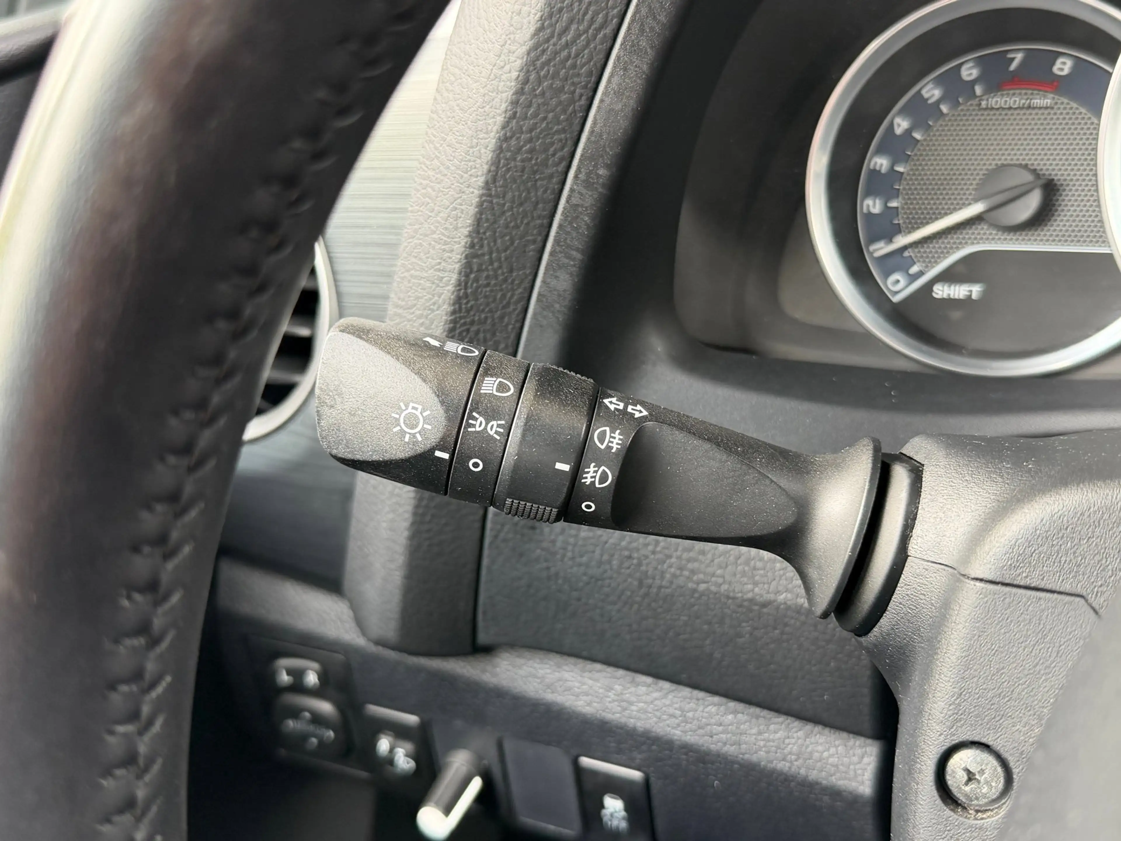 Toyota Auris Touring Sports 1.6 Now | 1E EIG | PDC | CLIMA | CR — photo 15
