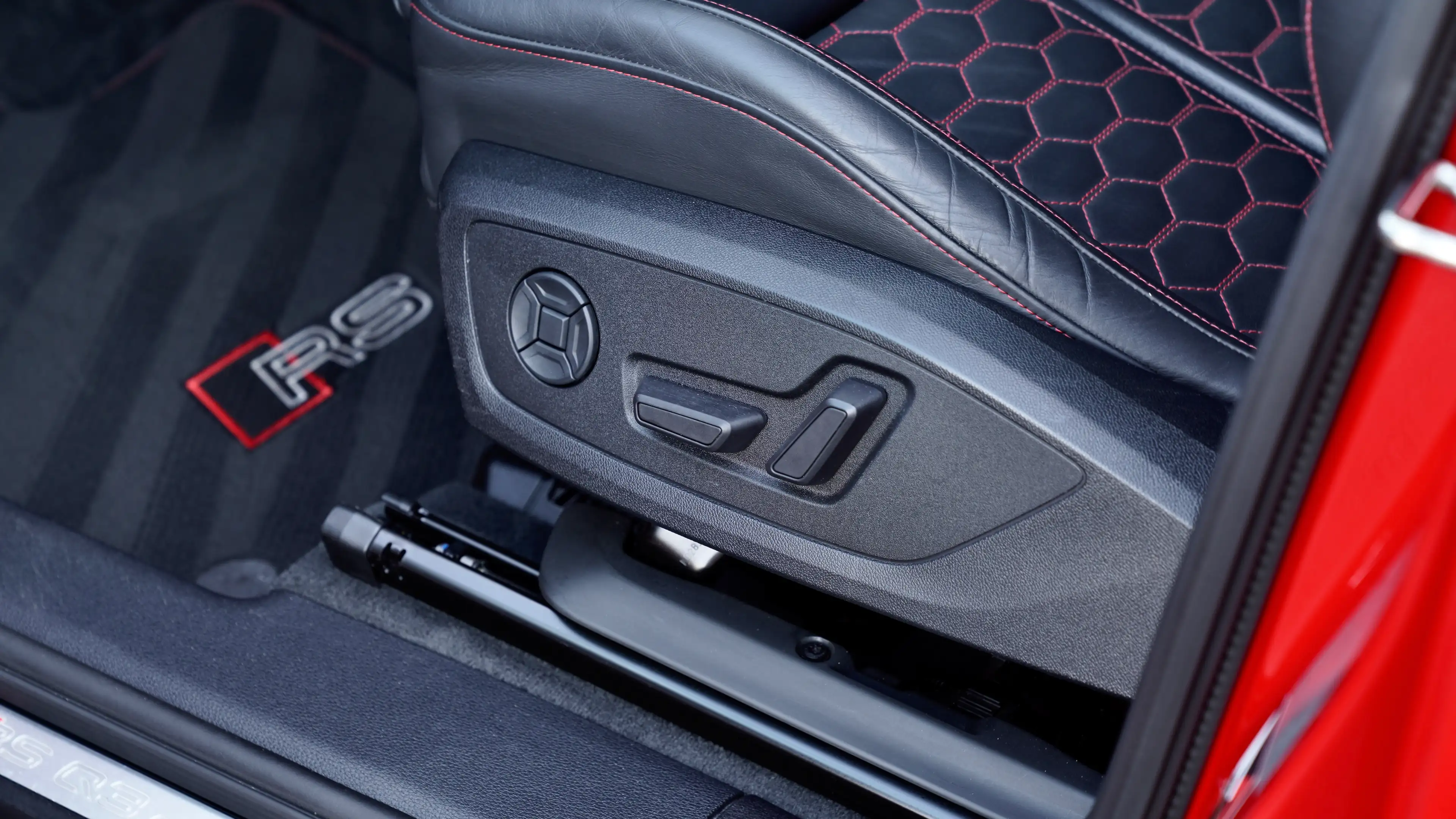 Audi RS Q3 Sportback 2.5 TFSI *RS PACK/PANO/B&O/FULL* — photo 15