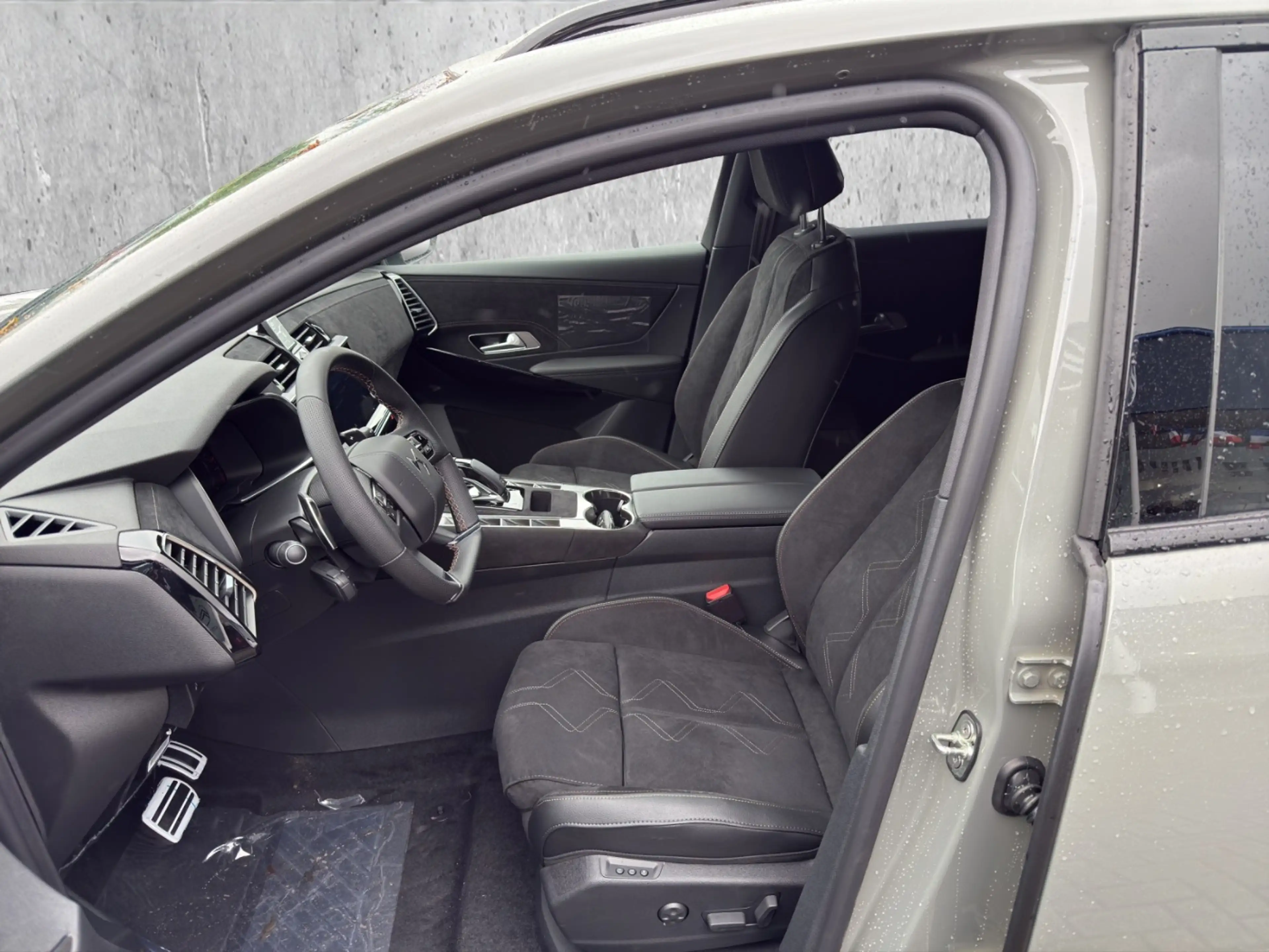 DS Automobiles DS 7 1.5 BlueHDi 130 Pallas ''ACC''KEYLESS''360°' — photo 11