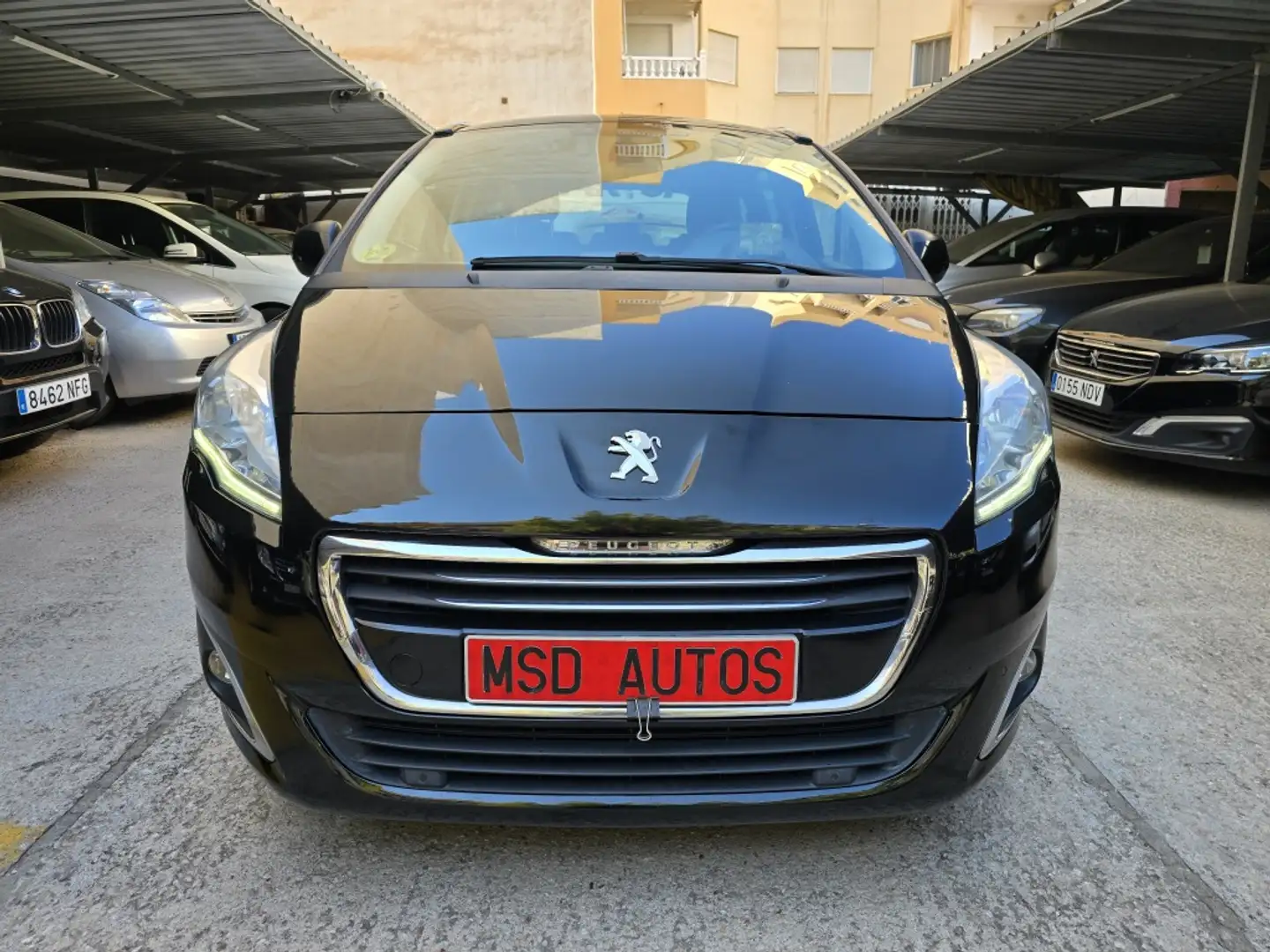 Peugeot 5008 1.6HDI Allure 115 Noir - 2