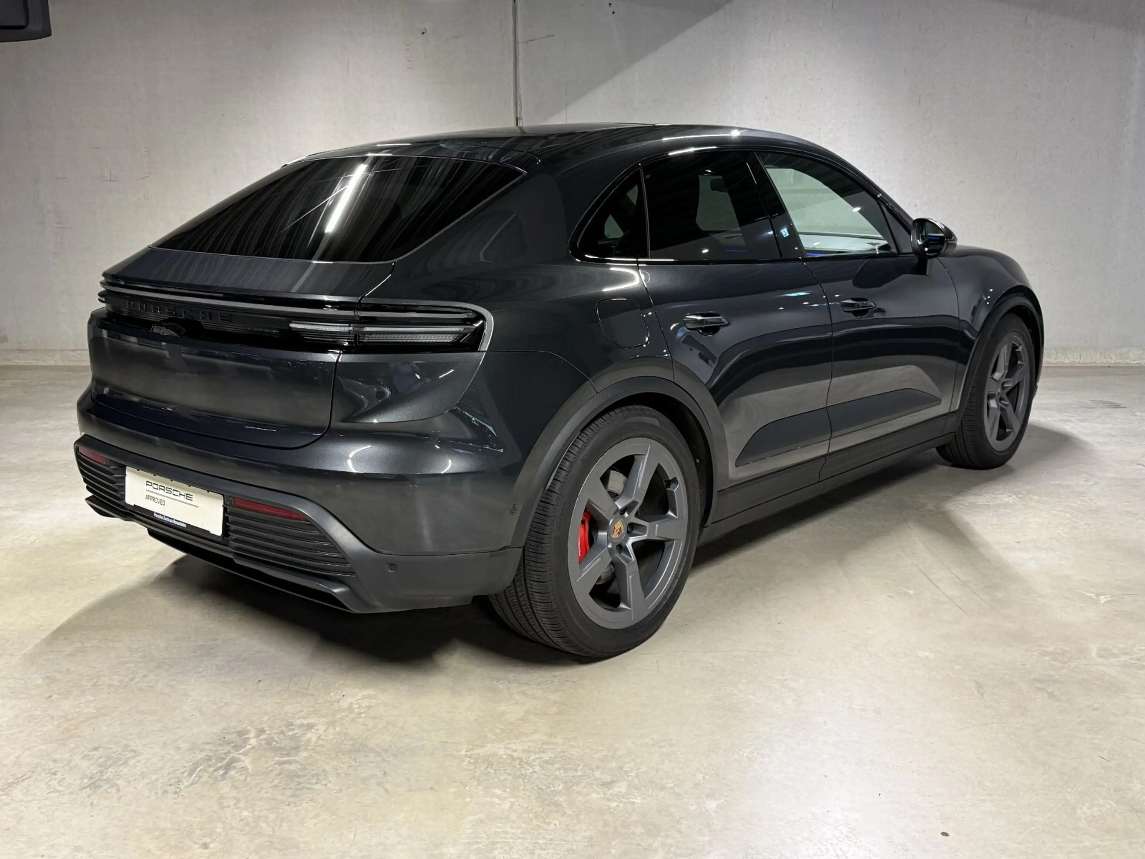 Porsche Macan 4S | Hinterachslenkung | AHK | Matrix-LED — photo 6
