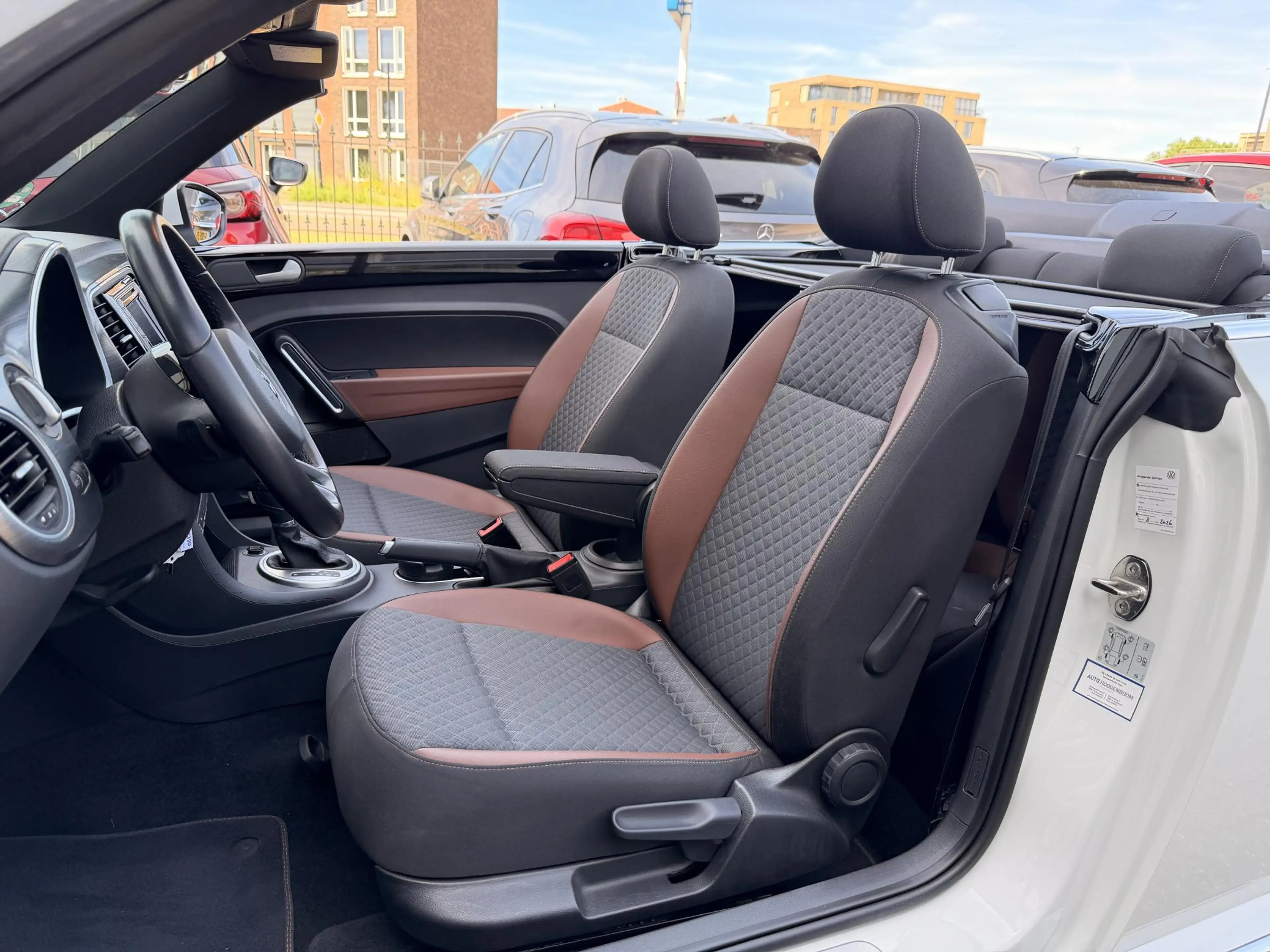 Volkswagen Beetle Cabriolet 1.2 TSI Allstar BlueMotion Automaat — photo 6