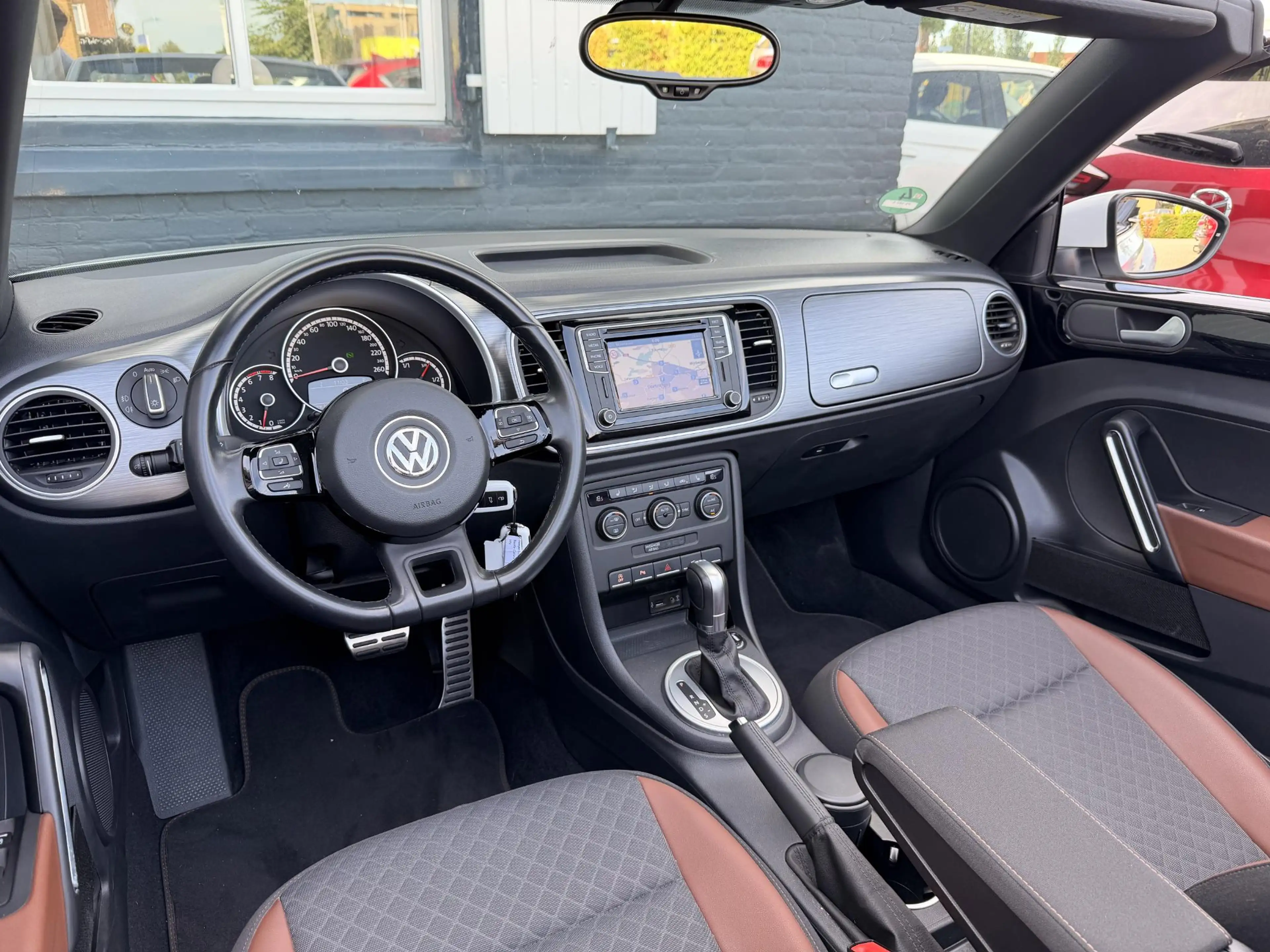 Volkswagen Beetle Cabriolet 1.2 TSI Allstar BlueMotion Automaat — photo 7