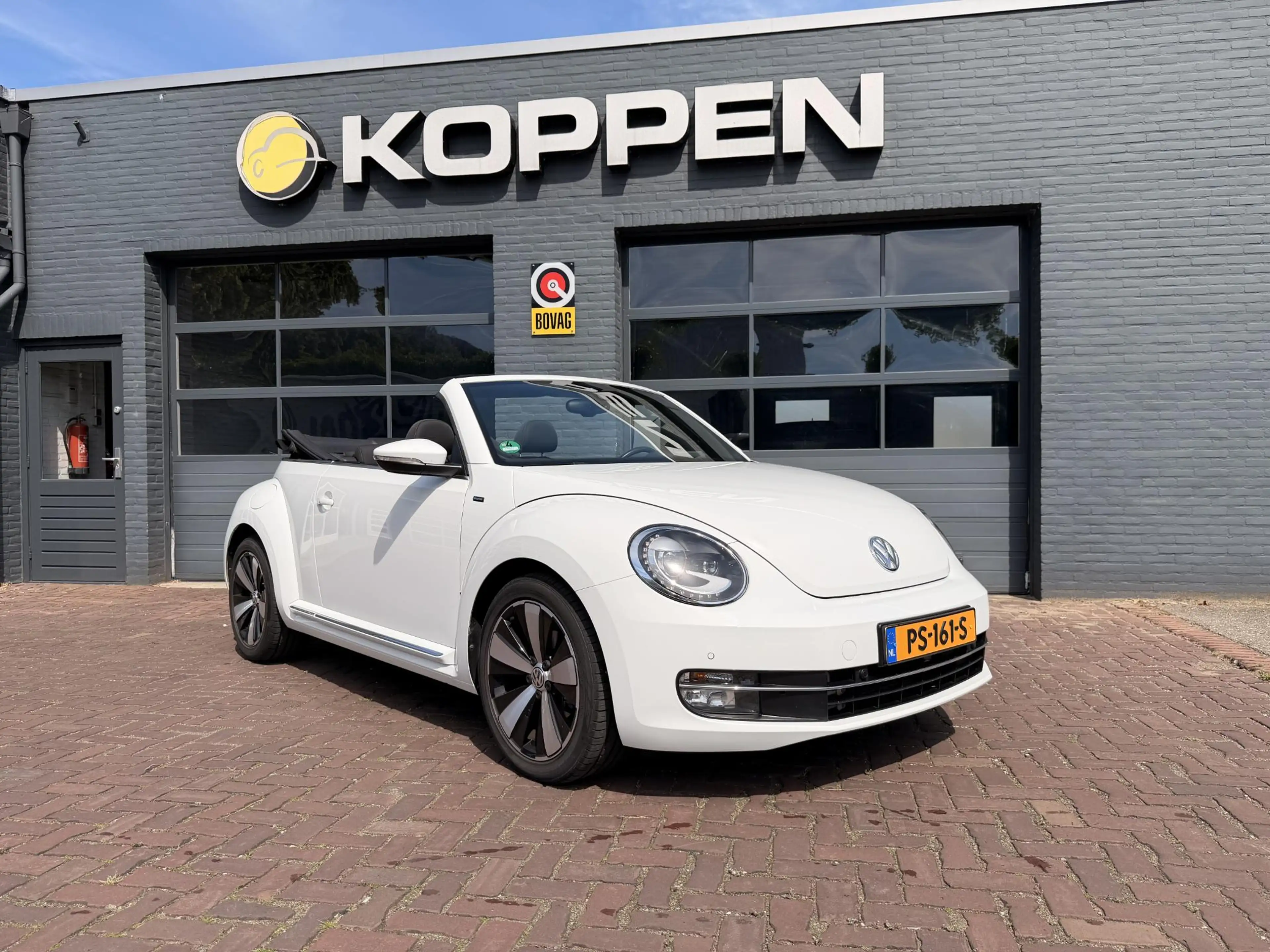 Volkswagen Beetle Cabriolet 1.2 TSI Allstar BlueMotion Automaat — photo 4