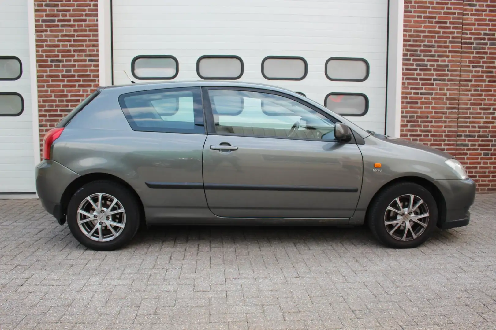 Toyota Corolla 1.4 VVT-i Linea Terra 3-Deurs * Airco / Nap * Gri - 2
