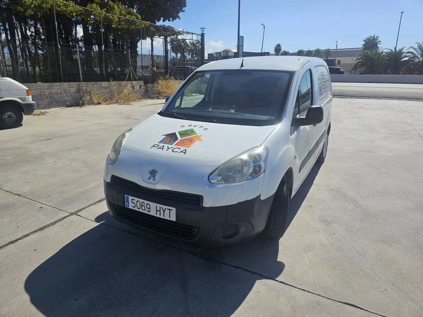 Peugeot Partner Partner Furgón 1.6HDI Confort Pack L1 90 Blanco - 2