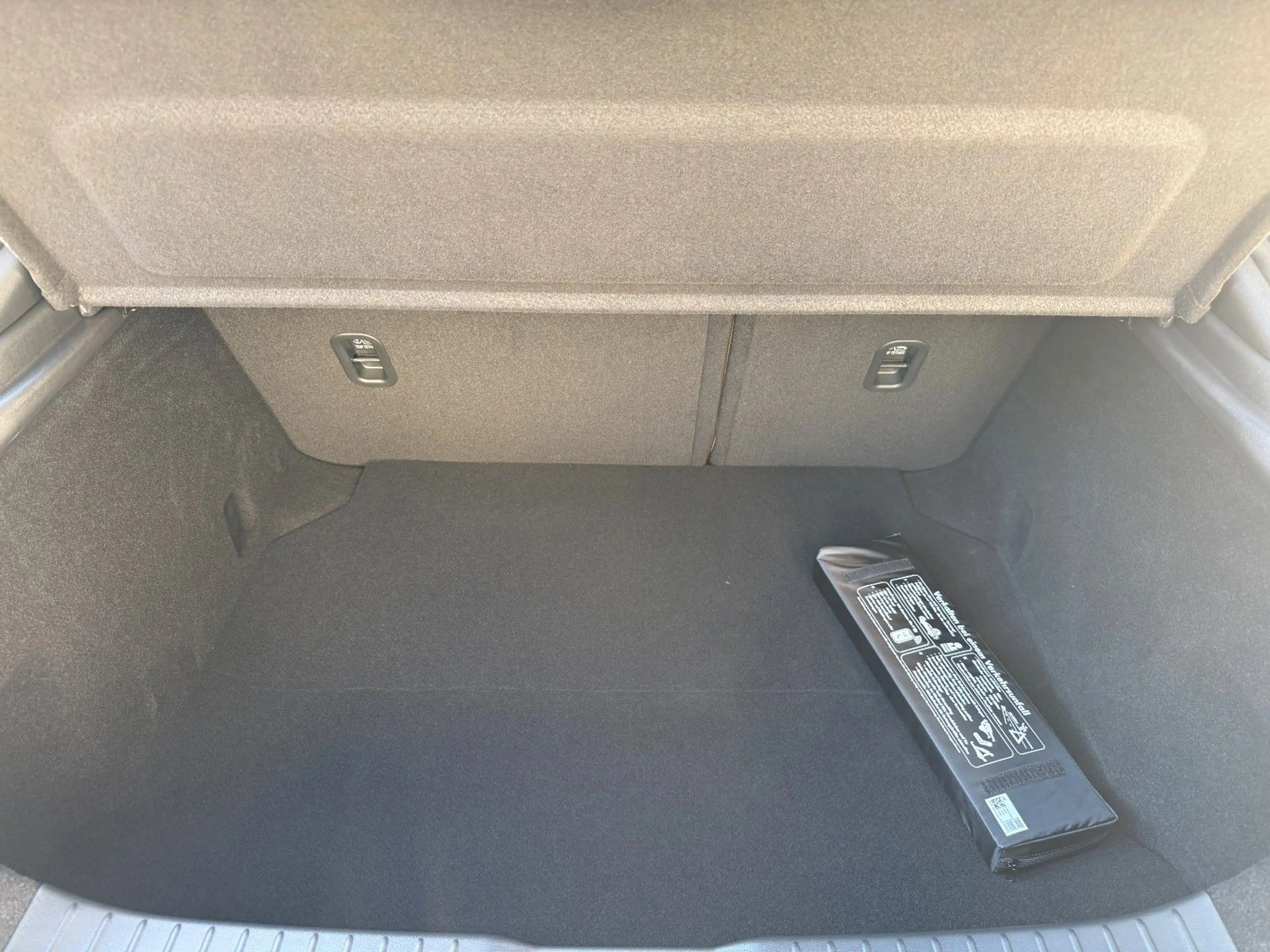 Mazda 3 Lim. 5-trg. Nagisa 2027 Modell, 2,5I,AT140 — photo 6