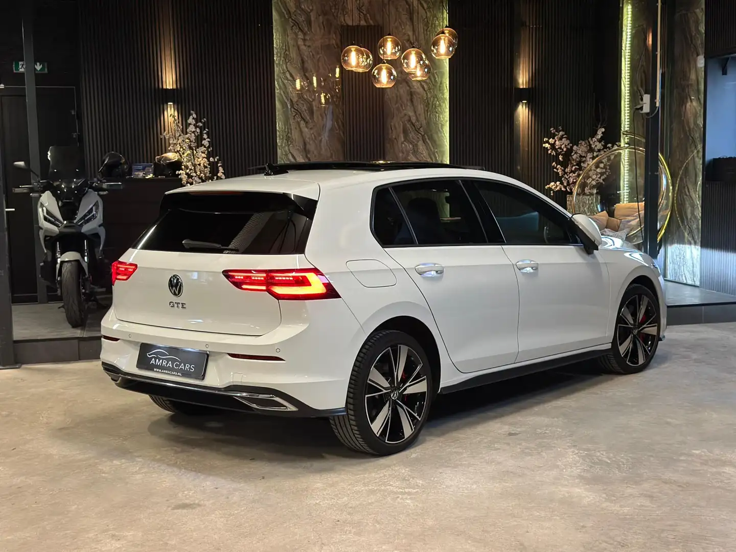 Volkswagen Golf GTE 1.4 eHybrid GTE|PANO|FULL OPTIONS Wit - 2