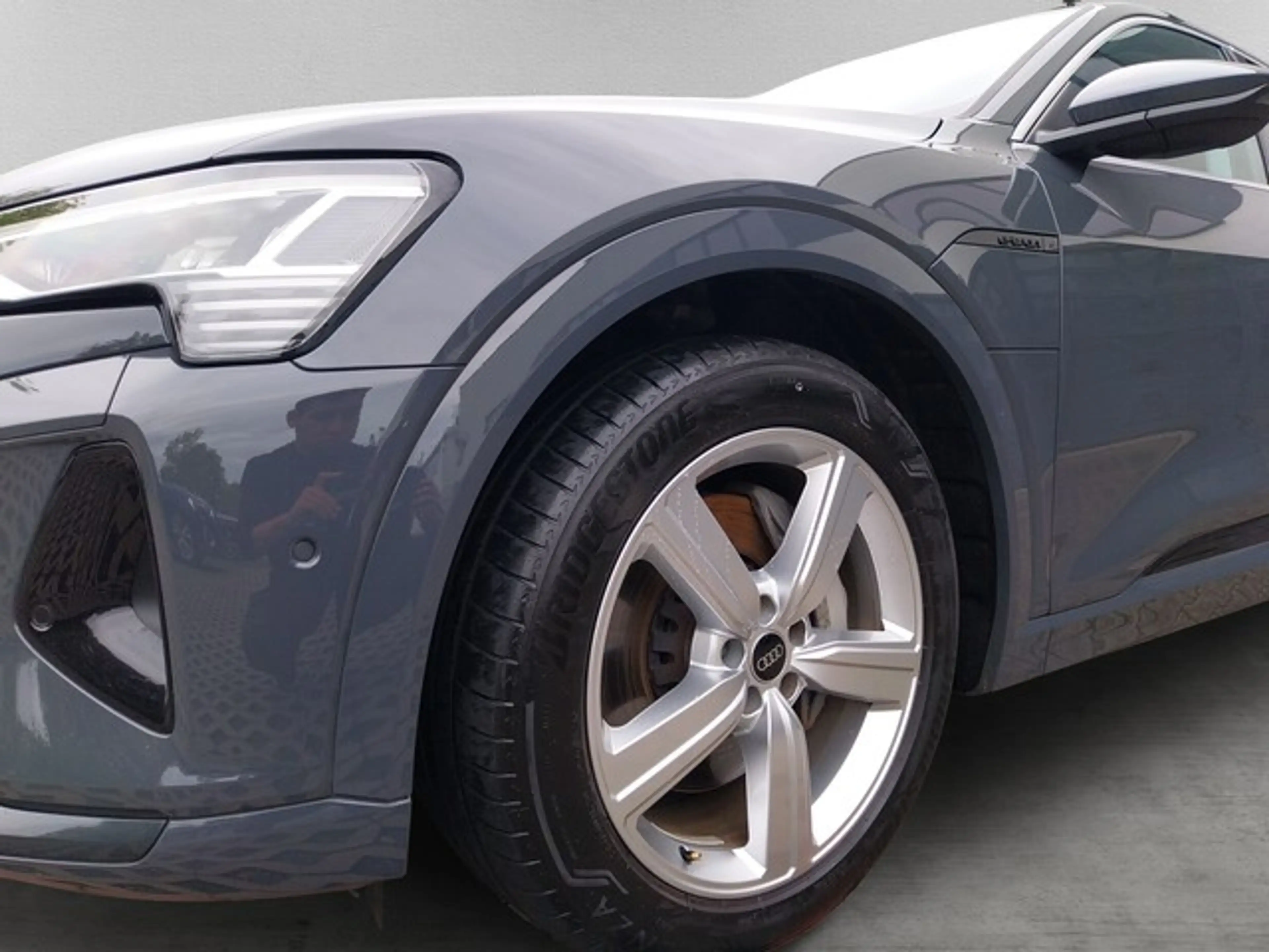 Audi Q8 e-tron Sportback 50 advanced quattro Kamera — photo 6