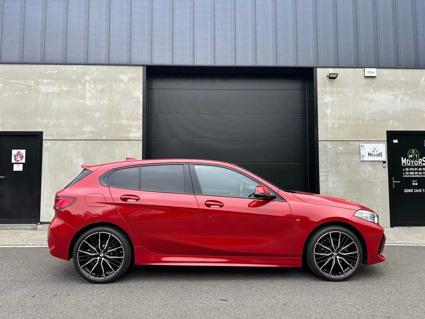 BMW 118 118iA*M Sport*BTW*Eerste eigenaar*SHADOW*CAMERA Rood - 2