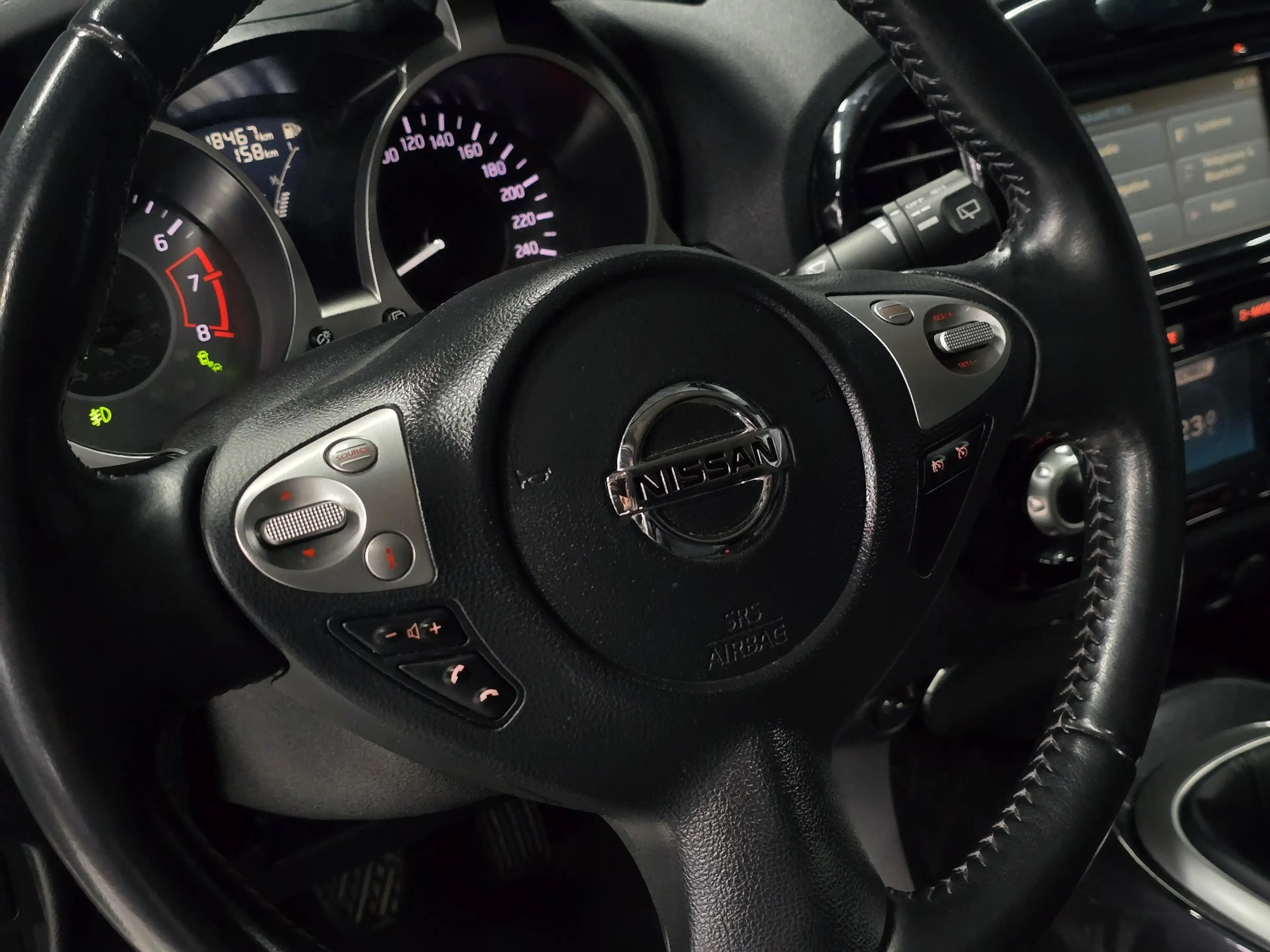 Nissan Juke 1.6i * 1er prop * Camera * Airco * Garantie * — photo 11